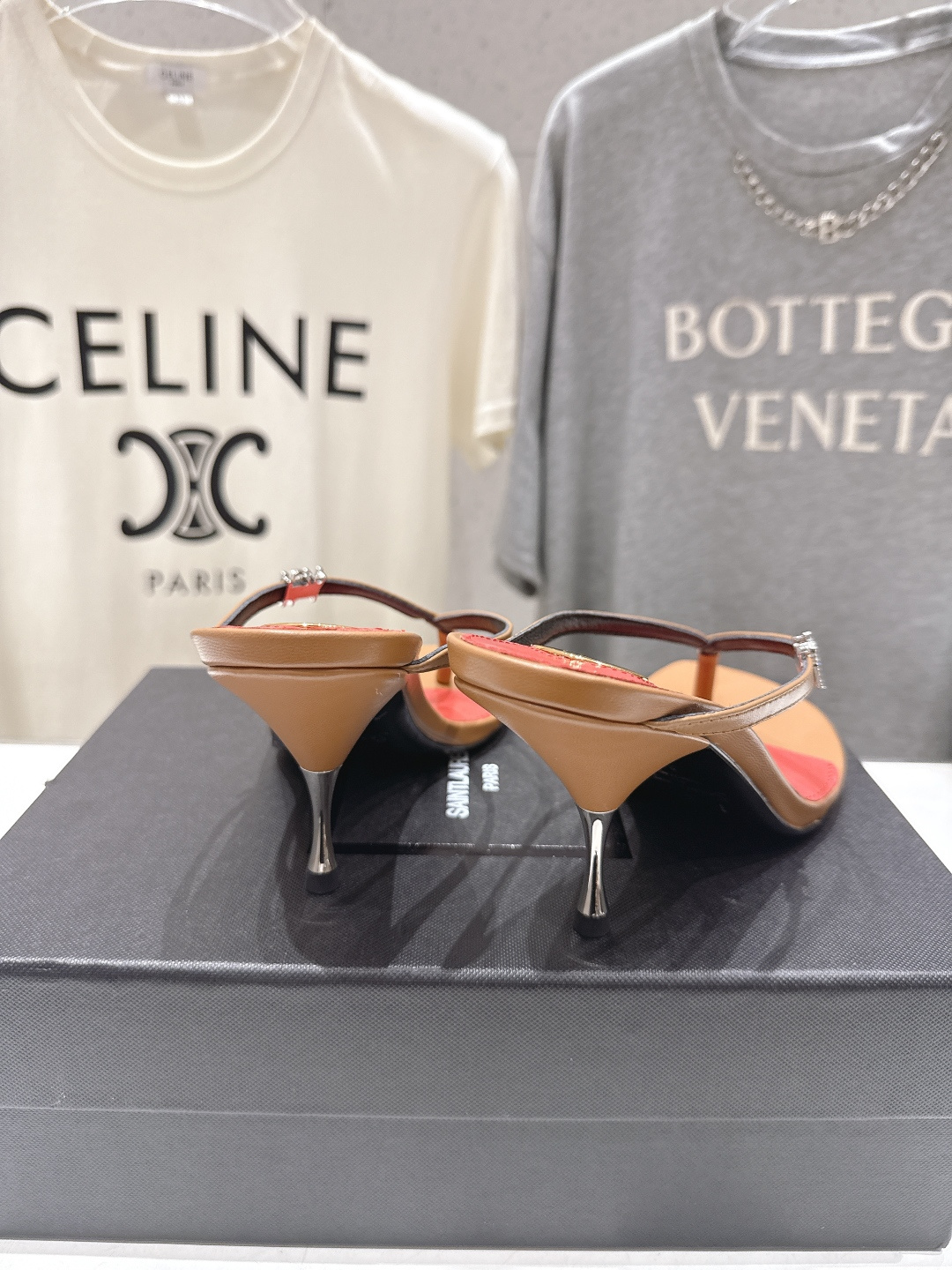 高版本出厂 SAINT LAURENT～F030 圣罗兰ysl 26ss夏季全新走秀款夹脚高跟拖鞋人字拖