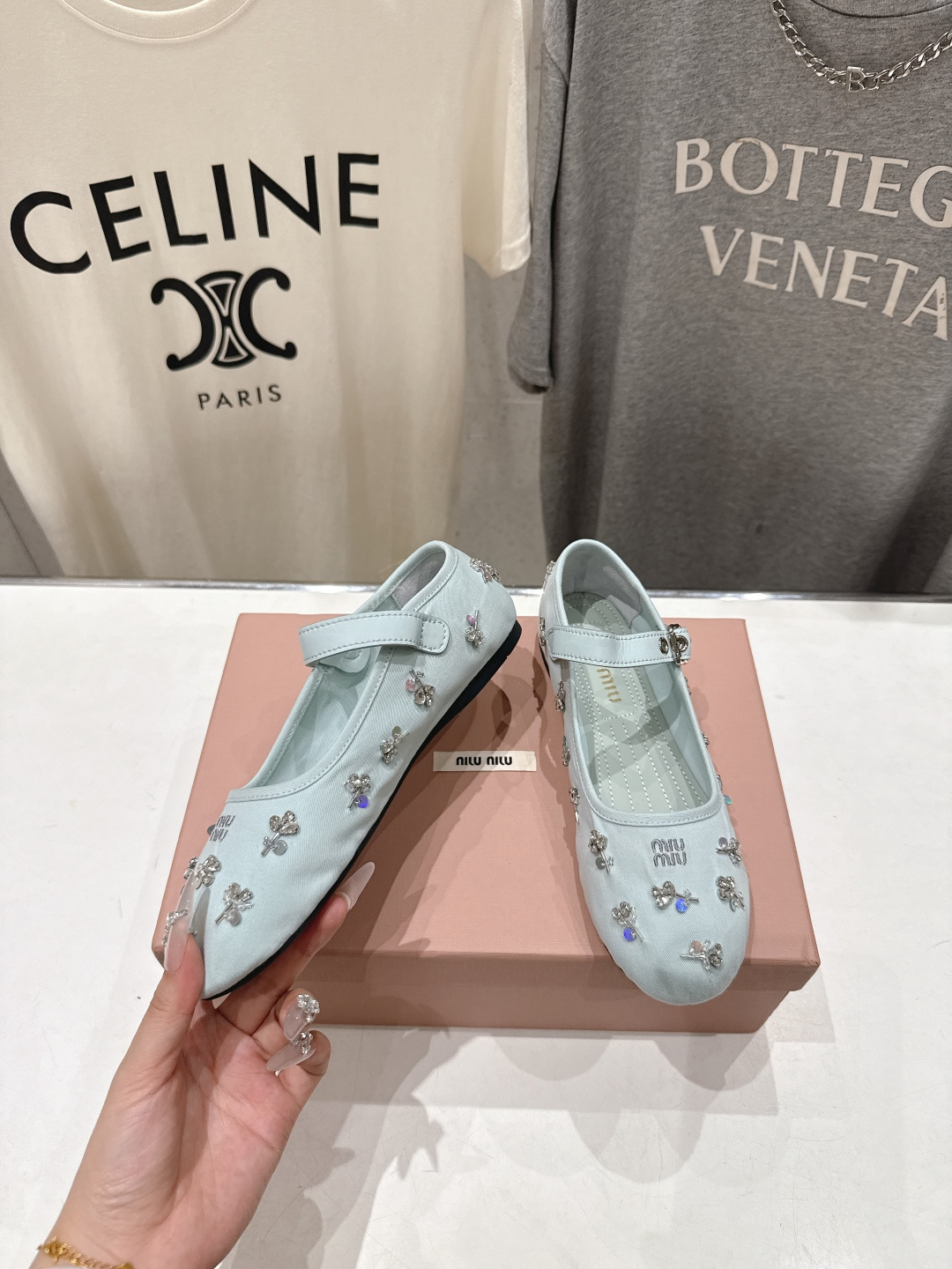 高版本出厂  MiuMiu/缪缪F033 2026ss新款法式仙女风玛丽珍平底鞋单鞋芭蕾平底鞋亮相缪缪2