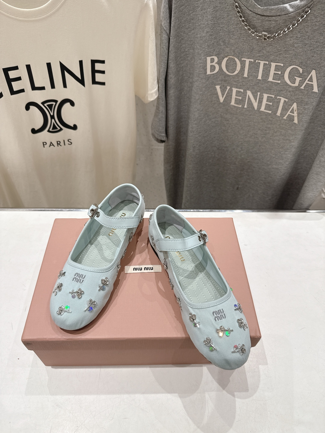 高版本出厂  MiuMiu/缪缪F033 2026ss新款法式仙女风玛丽珍平底鞋单鞋芭蕾平底鞋亮相缪缪2
