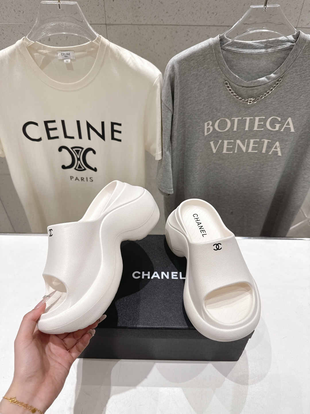 高版本出厂  Chanel*香奈儿F036 小香2026ss爆款一字厚底坡跟拖鞋真的是很耐看越看越喜欢！