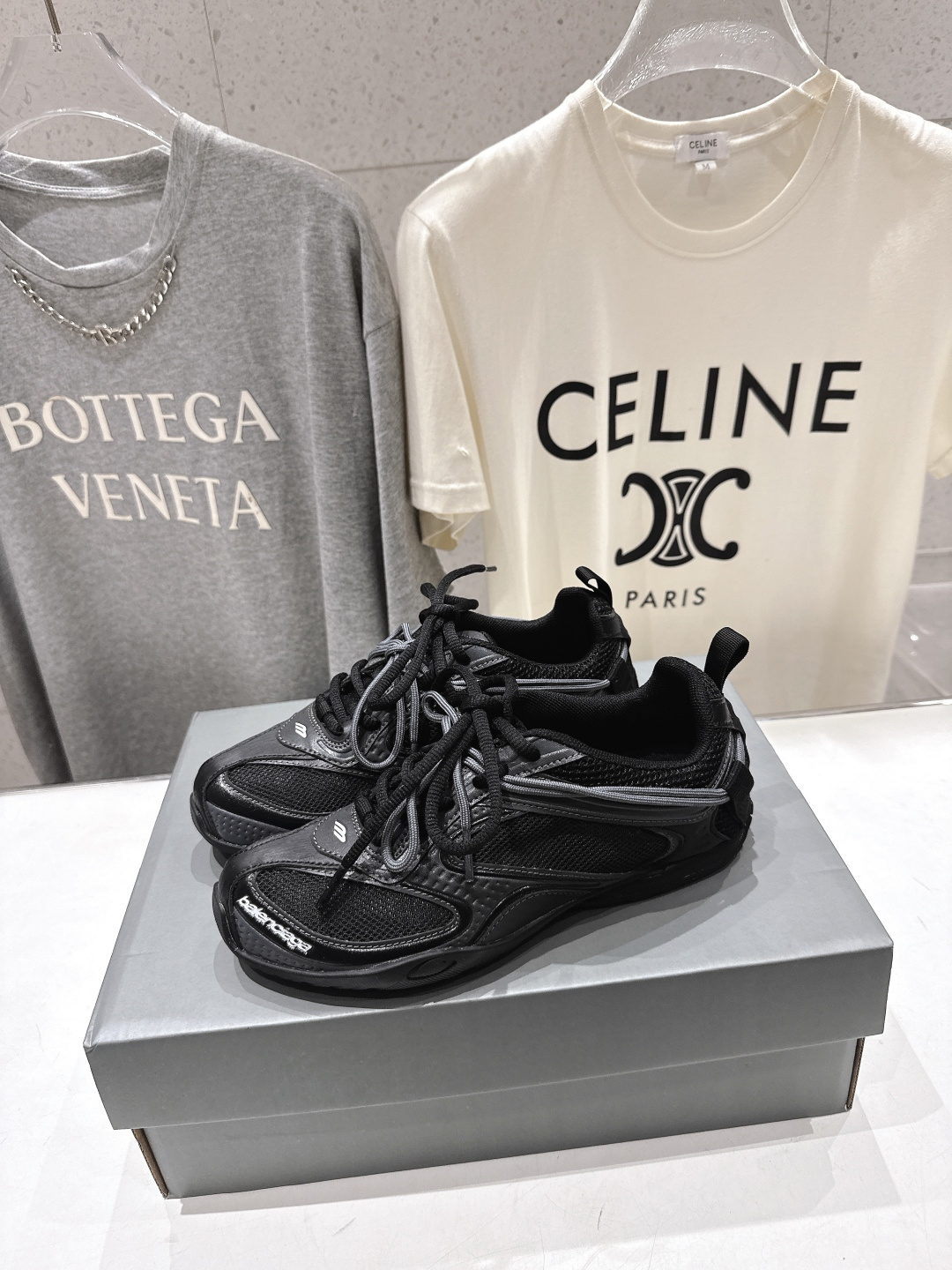 高版本出厂Balenciaga/巴黎世家 F046 26ss官方同步新款Rader系列做旧压纹标识休闲鞋
