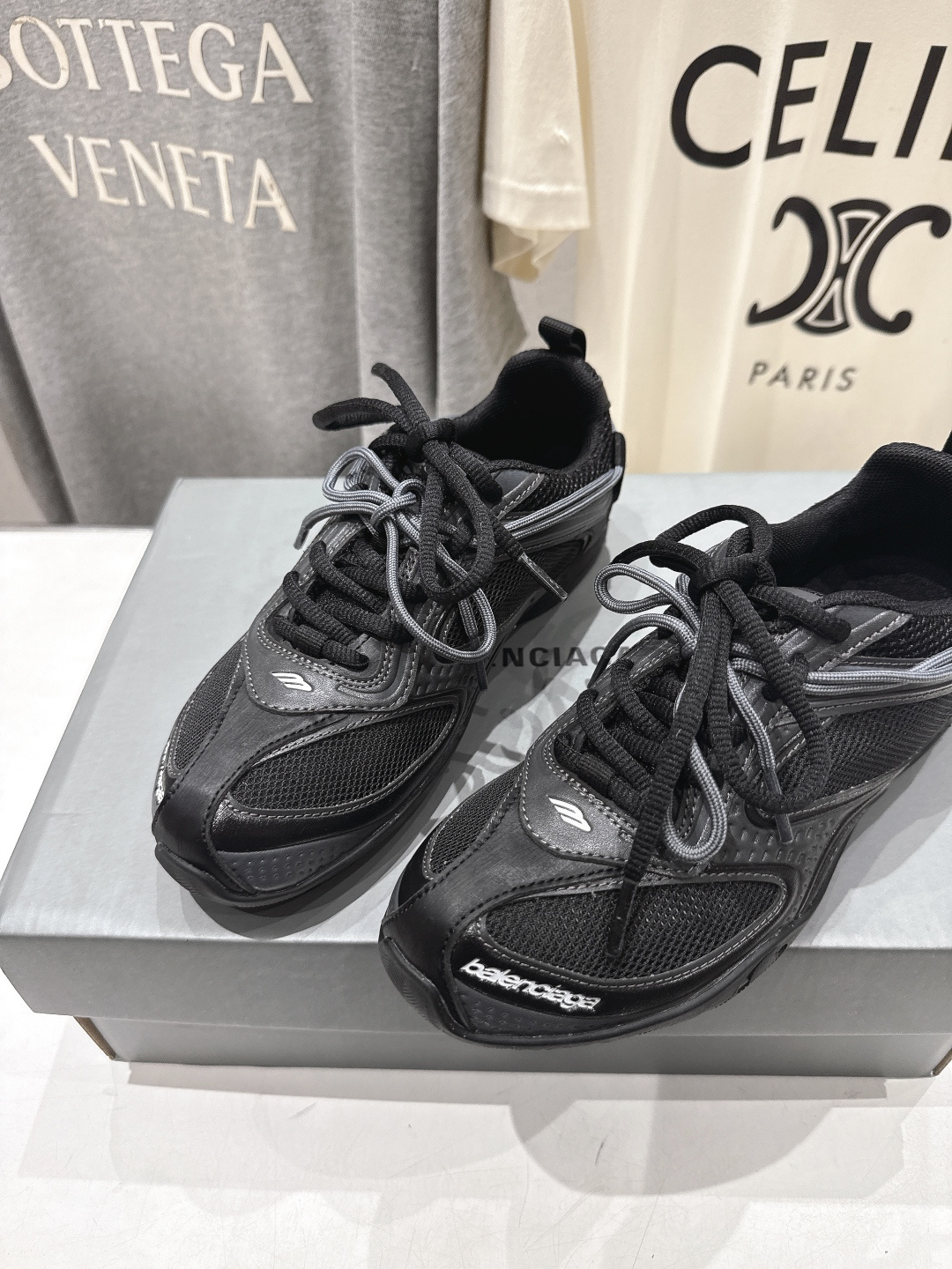 高版本出厂Balenciaga/巴黎世家 F046 26ss官方同步新款Rader系列做旧压纹标识休闲鞋