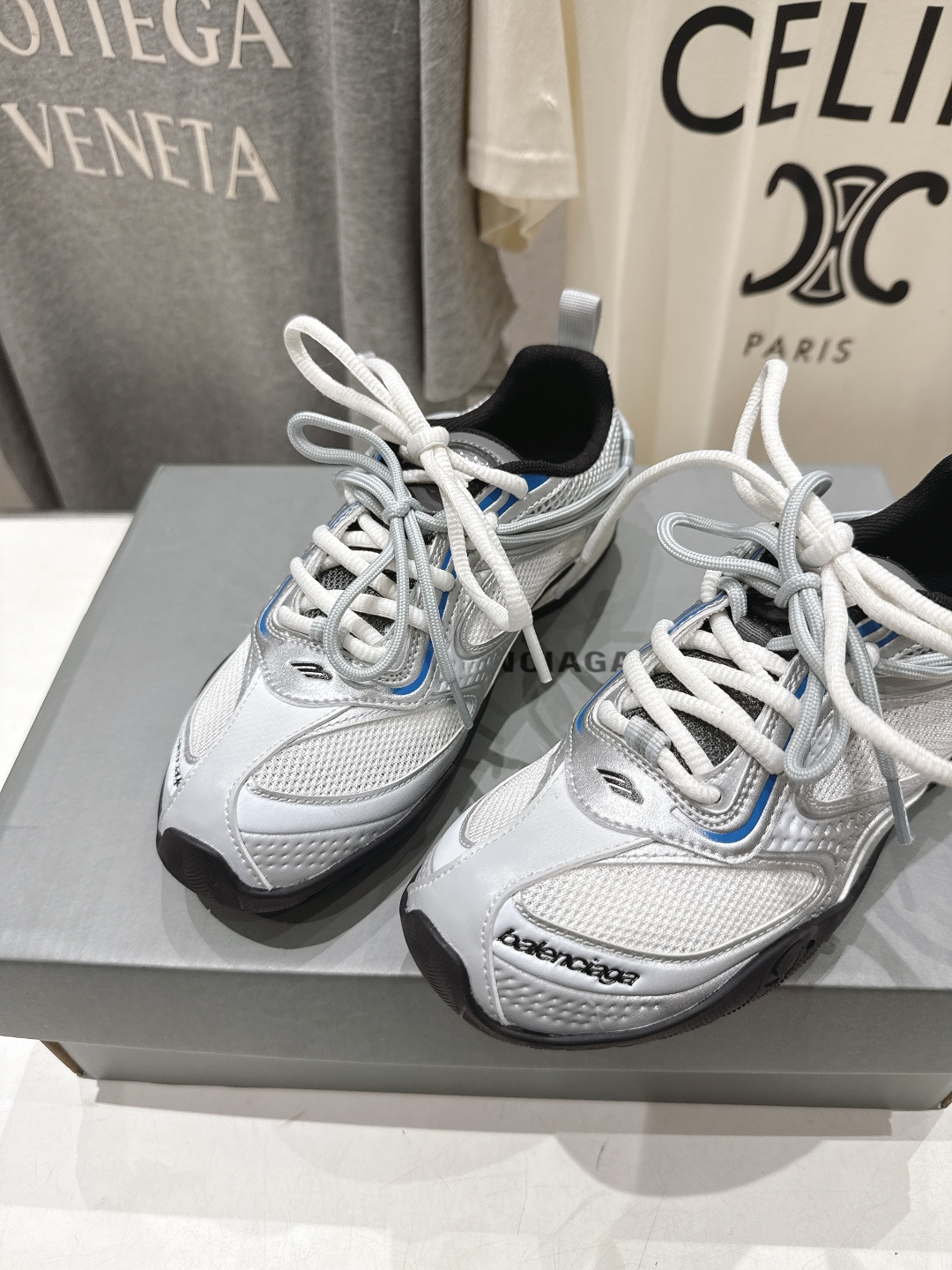 高版本出厂Balenciaga/巴黎世家 F046 26ss官方同步新款Rader系列做旧压纹标识休闲鞋