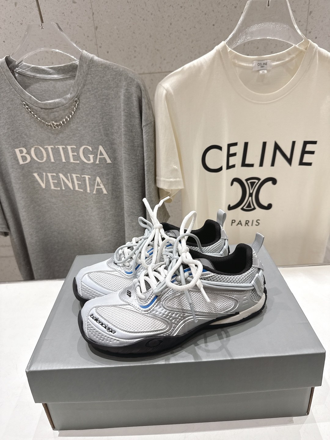 高版本出厂Balenciaga/巴黎世家 F046 26ss官方同步新款Rader系列做旧压纹标识休闲鞋