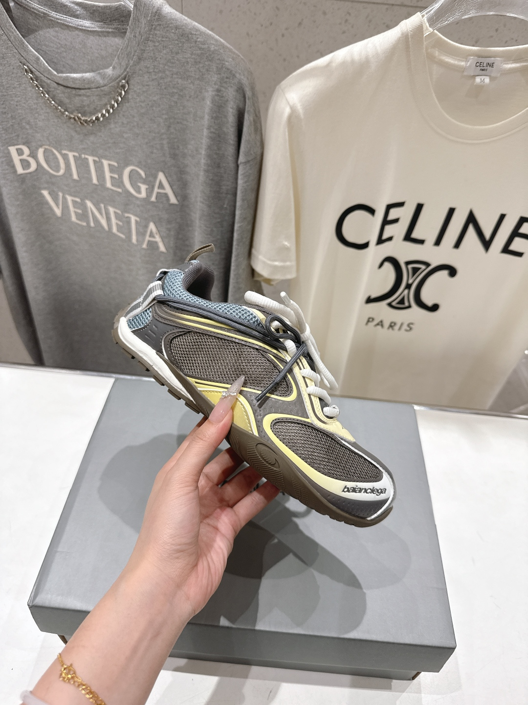 高版本出厂Balenciaga/巴黎世家 F046 26ss官方同步新款Rader系列做旧压纹标识休闲鞋
