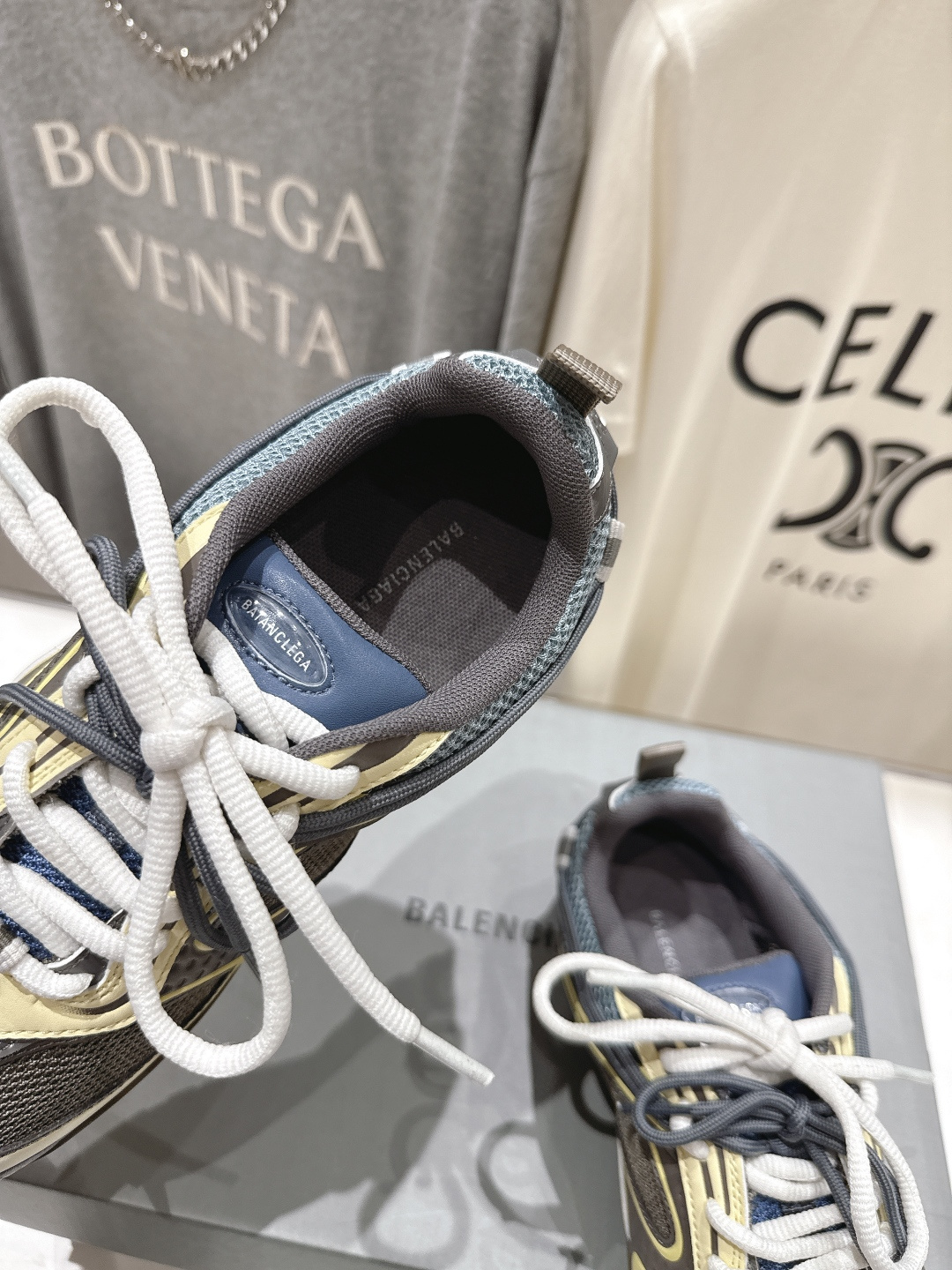 高版本出厂Balenciaga/巴黎世家 F046 26ss官方同步新款Rader系列做旧压纹标识休闲鞋