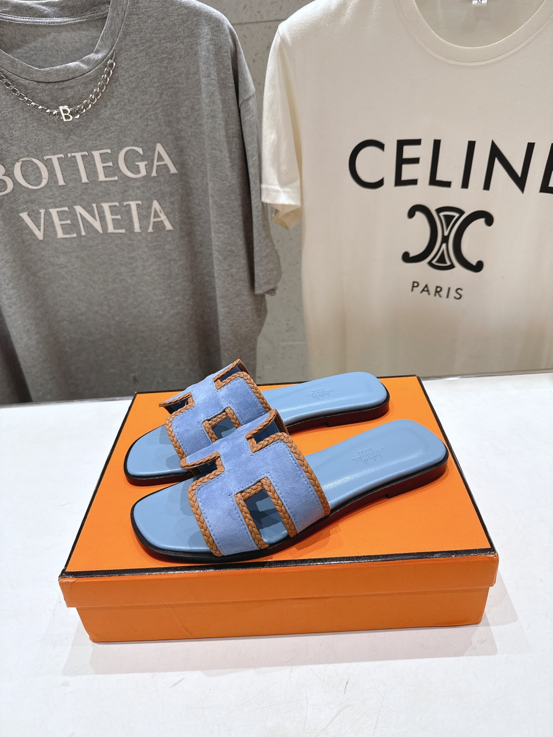 高版本出厂   HERMES*✈️爱马仕H家F062 2026ss最新夏季升级版经典平底H拖鞋🇮🇹度假旅