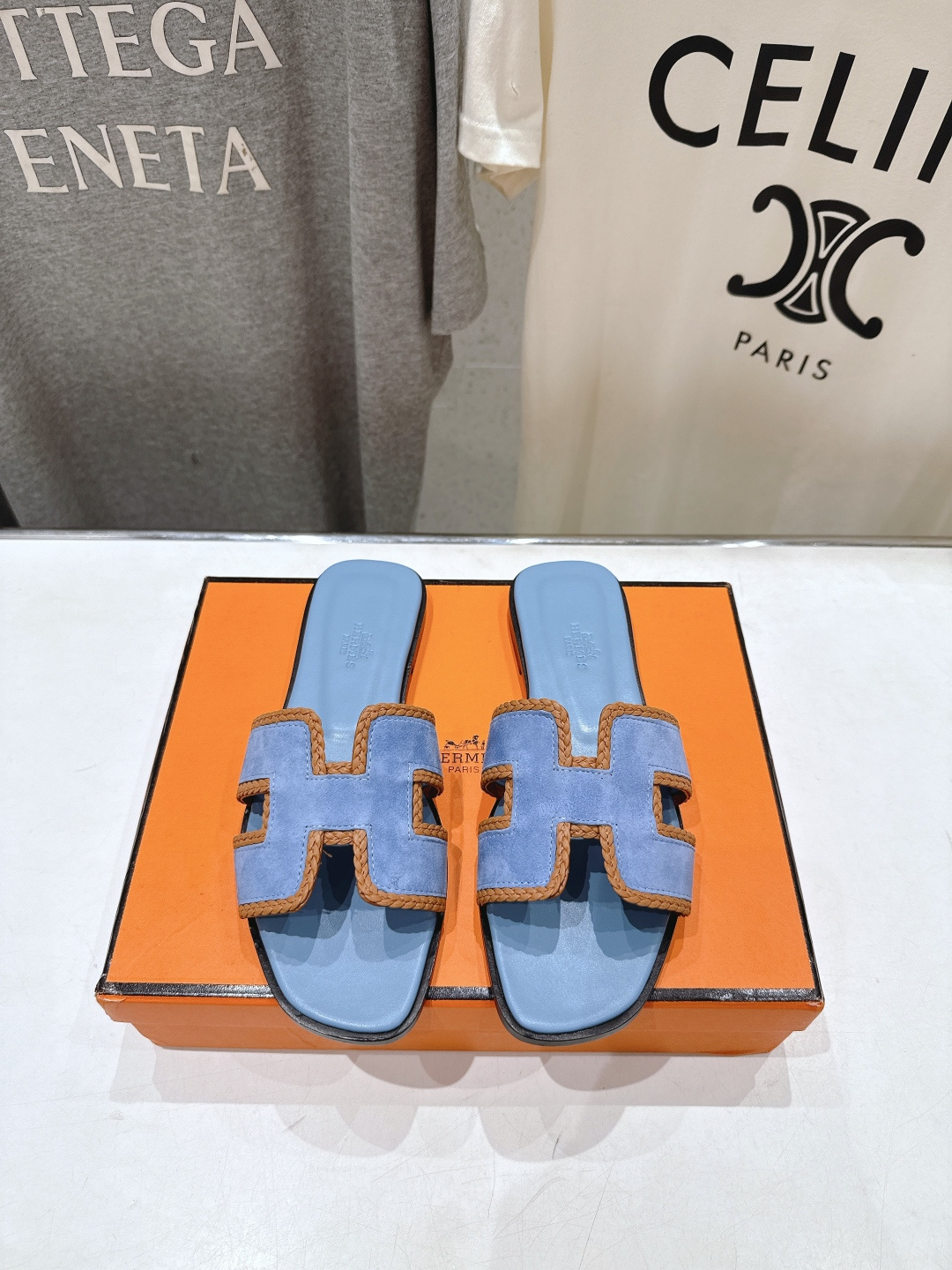 高版本出厂   HERMES*✈️爱马仕H家F062 2026ss最新夏季升级版经典平底H拖鞋🇮🇹度假旅