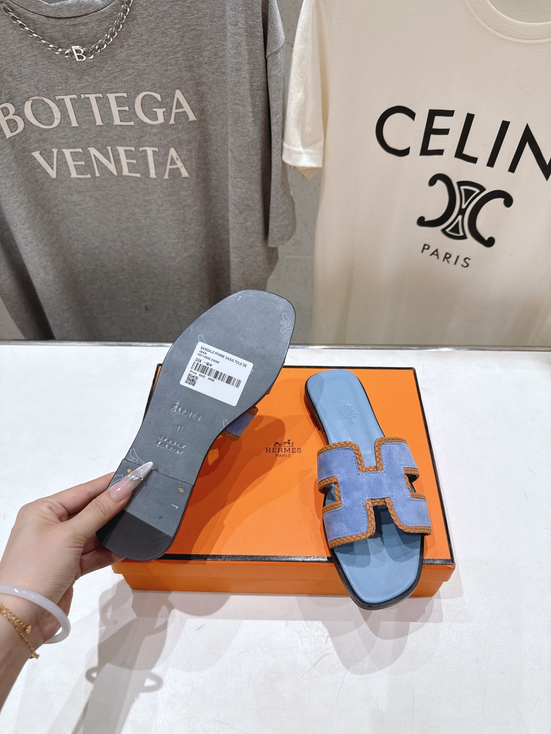 高版本出厂   HERMES*✈️爱马仕H家F062 2026ss最新夏季升级版经典平底H拖鞋🇮🇹度假旅