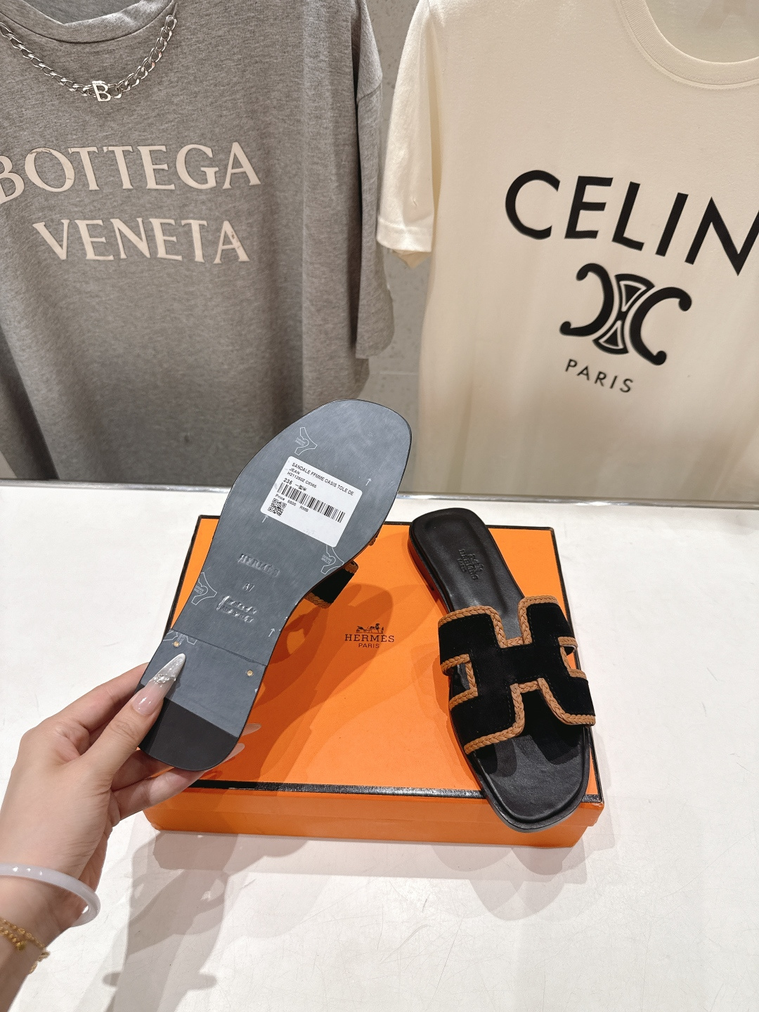 高版本出厂   HERMES*✈️爱马仕H家F062 2026ss最新夏季升级版经典平底H拖鞋🇮🇹度假旅