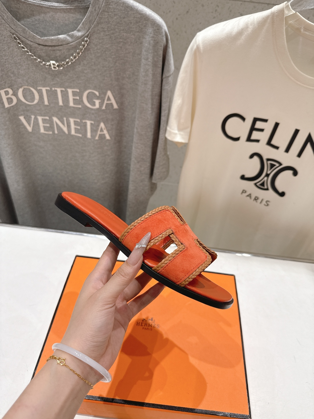 高版本出厂   HERMES*✈️爱马仕H家F062 2026ss最新夏季升级版经典平底H拖鞋🇮🇹度假旅