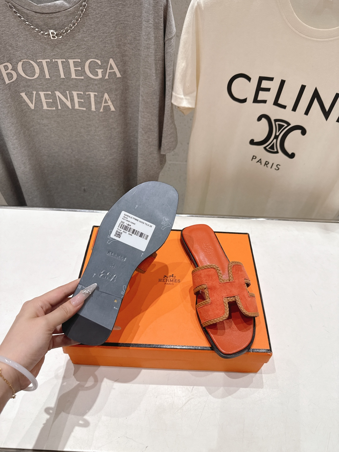 高版本出厂   HERMES*✈️爱马仕H家F062 2026ss最新夏季升级版经典平底H拖鞋🇮🇹度假旅
