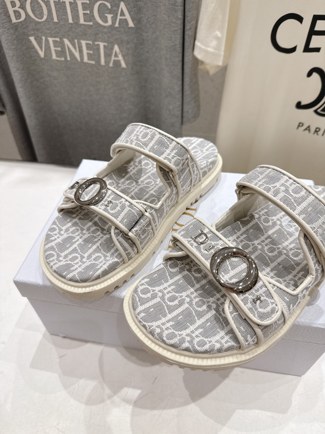 高版本出厂 【高品质】Dior*迪奥F019 D家2026ss春夏新款魔术贴厚底沙滩凉鞋～经典版型 搭配