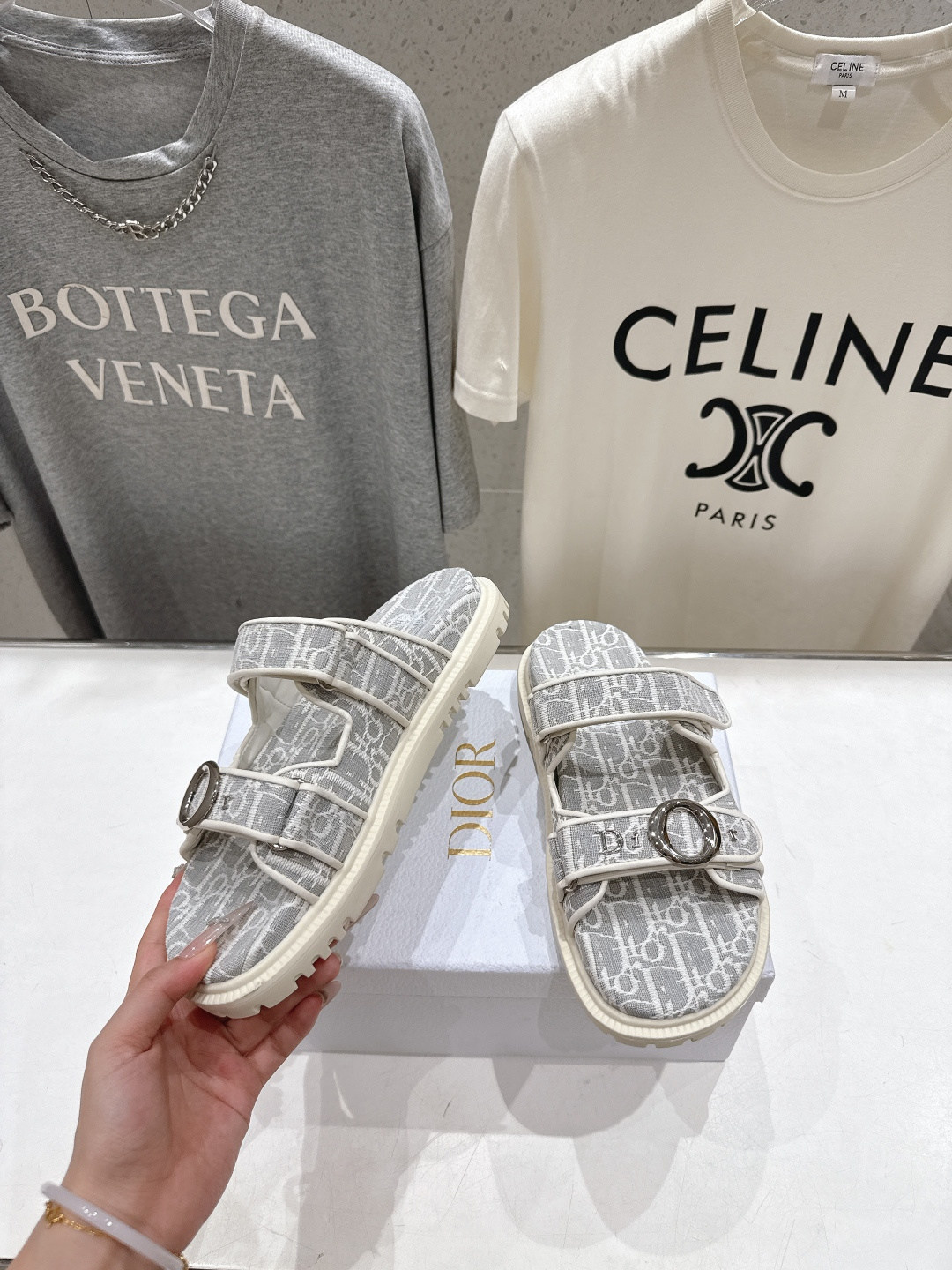 高版本出厂 【高品质】Dior*迪奥F019 D家2026ss春夏新款魔术贴厚底沙滩凉鞋～经典版型 搭配