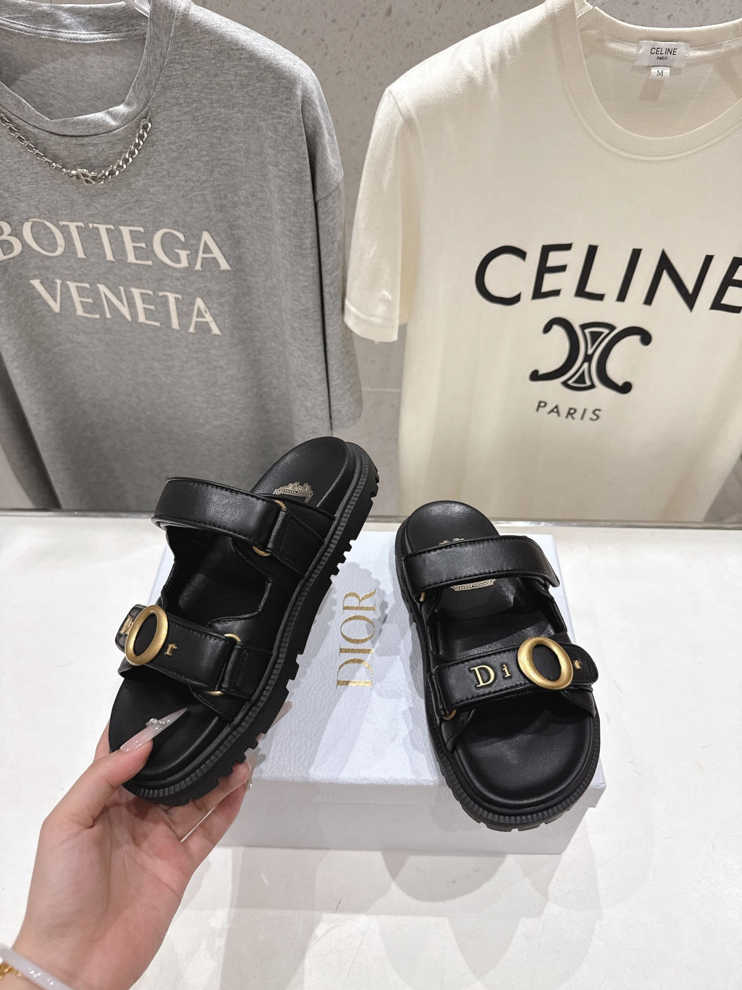 高版本出厂 【高品质】Dior*迪奥F019 D家2026ss春夏新款魔术贴厚底沙滩凉鞋～经典版型 搭配