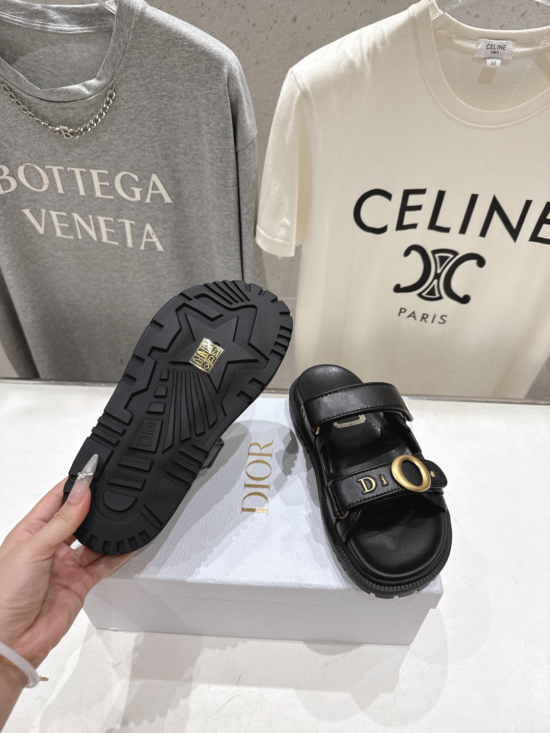 高版本出厂 【高品质】Dior*迪奥F019 D家2026ss春夏新款魔术贴厚底沙滩凉鞋～经典版型 搭配