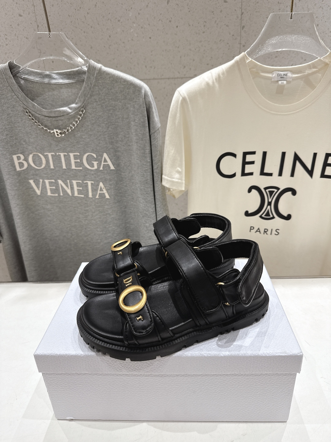 高版本出厂 【高品质】Dior*迪奥F019 D家2026ss春夏新款魔术贴厚底沙滩凉鞋～经典版型 搭配