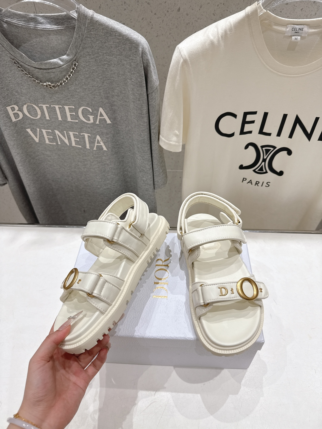 高版本出厂 【高品质】Dior*迪奥F019 D家2026ss春夏新款魔术贴厚底沙滩凉鞋～经典版型 搭配