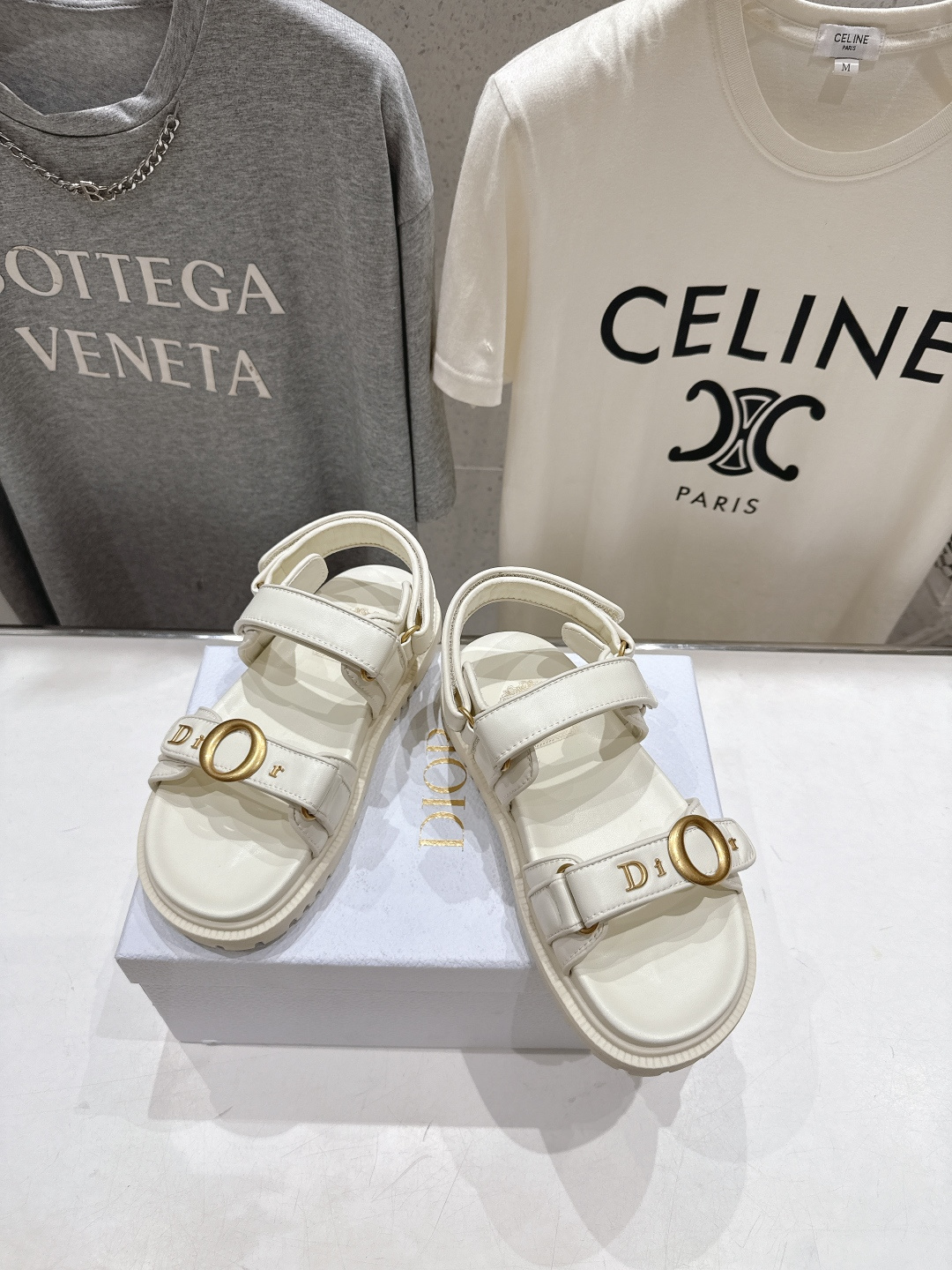 高版本出厂 【高品质】Dior*迪奥F019 D家2026ss春夏新款魔术贴厚底沙滩凉鞋～经典版型 搭配