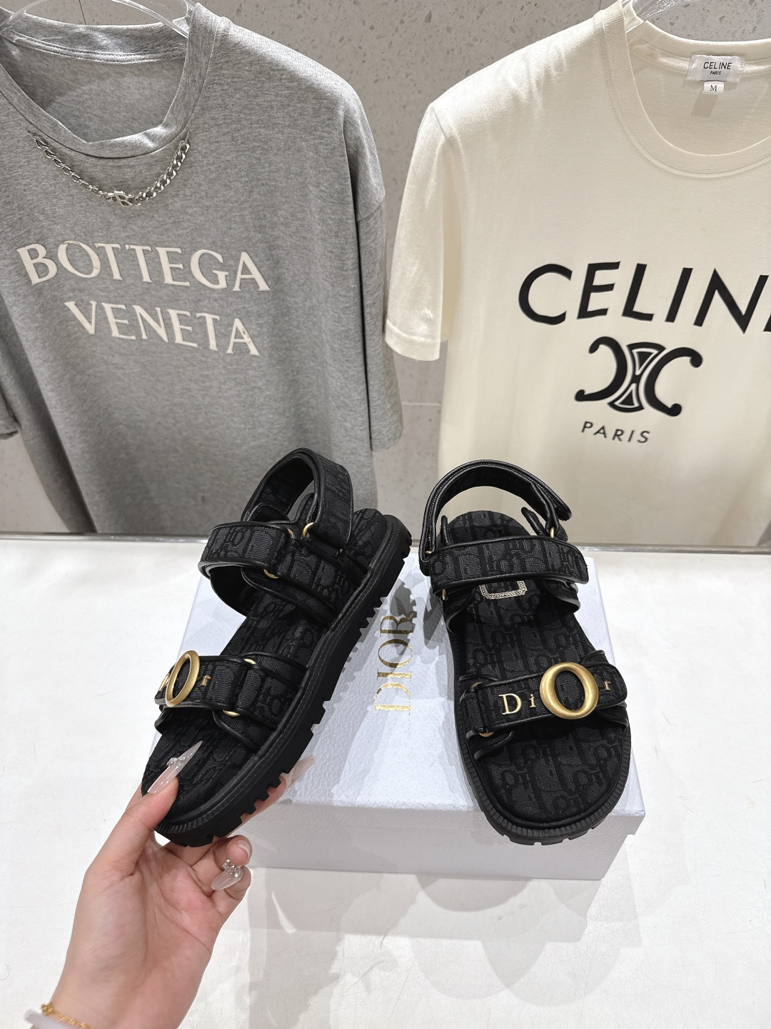 高版本出厂 【高品质】Dior*迪奥F019 D家2026ss春夏新款魔术贴厚底沙滩凉鞋～经典版型 搭配