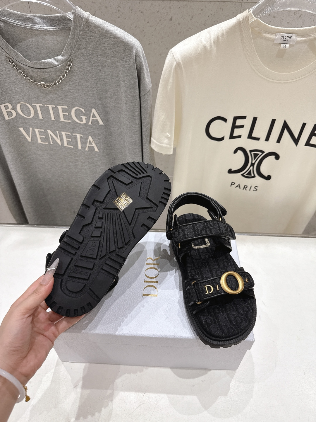 高版本出厂 【高品质】Dior*迪奥F019 D家2026ss春夏新款魔术贴厚底沙滩凉鞋～经典版型 搭配
