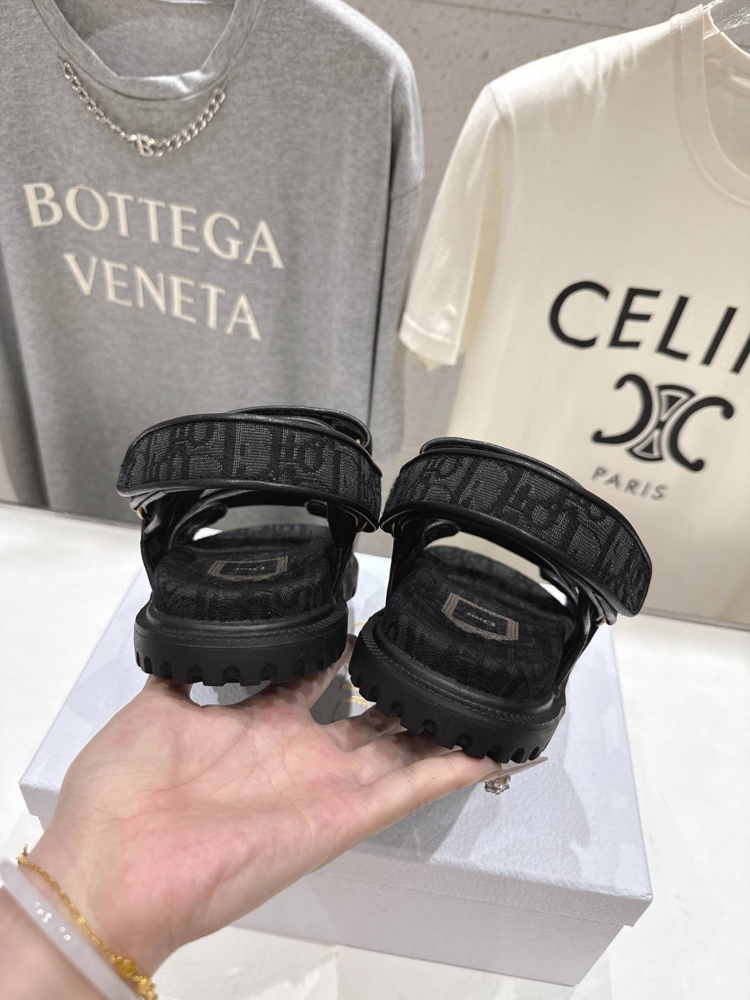 高版本出厂 【高品质】Dior*迪奥F019 D家2026ss春夏新款魔术贴厚底沙滩凉鞋～经典版型 搭配