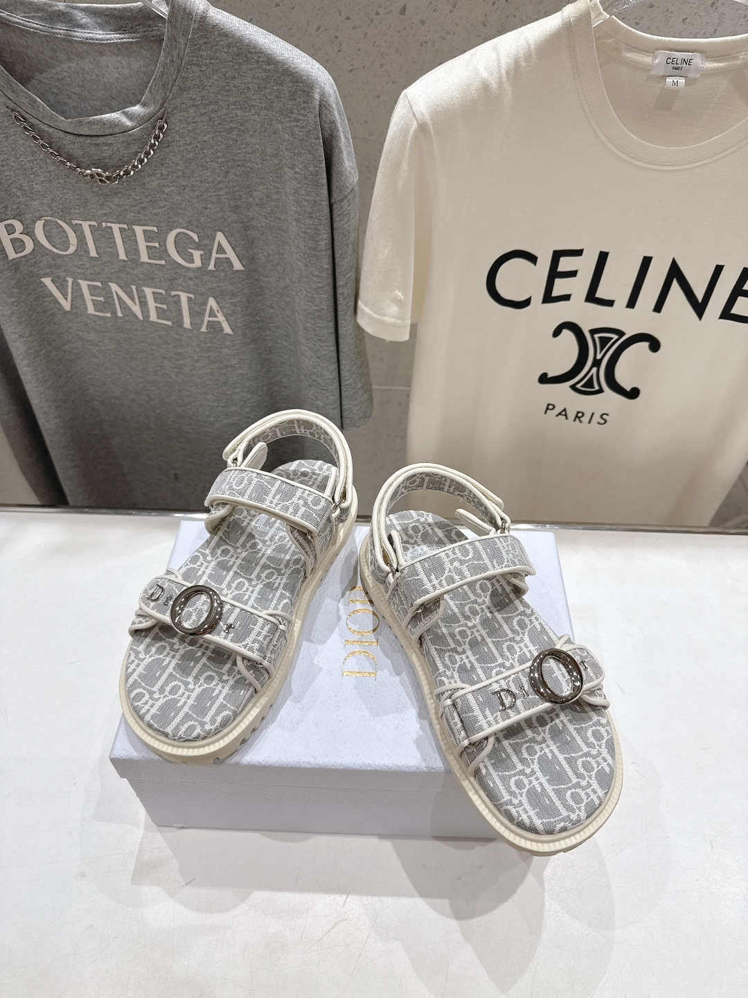 高版本出厂 【高品质】Dior*迪奥F019 D家2026ss春夏新款魔术贴厚底沙滩凉鞋～经典版型 搭配
