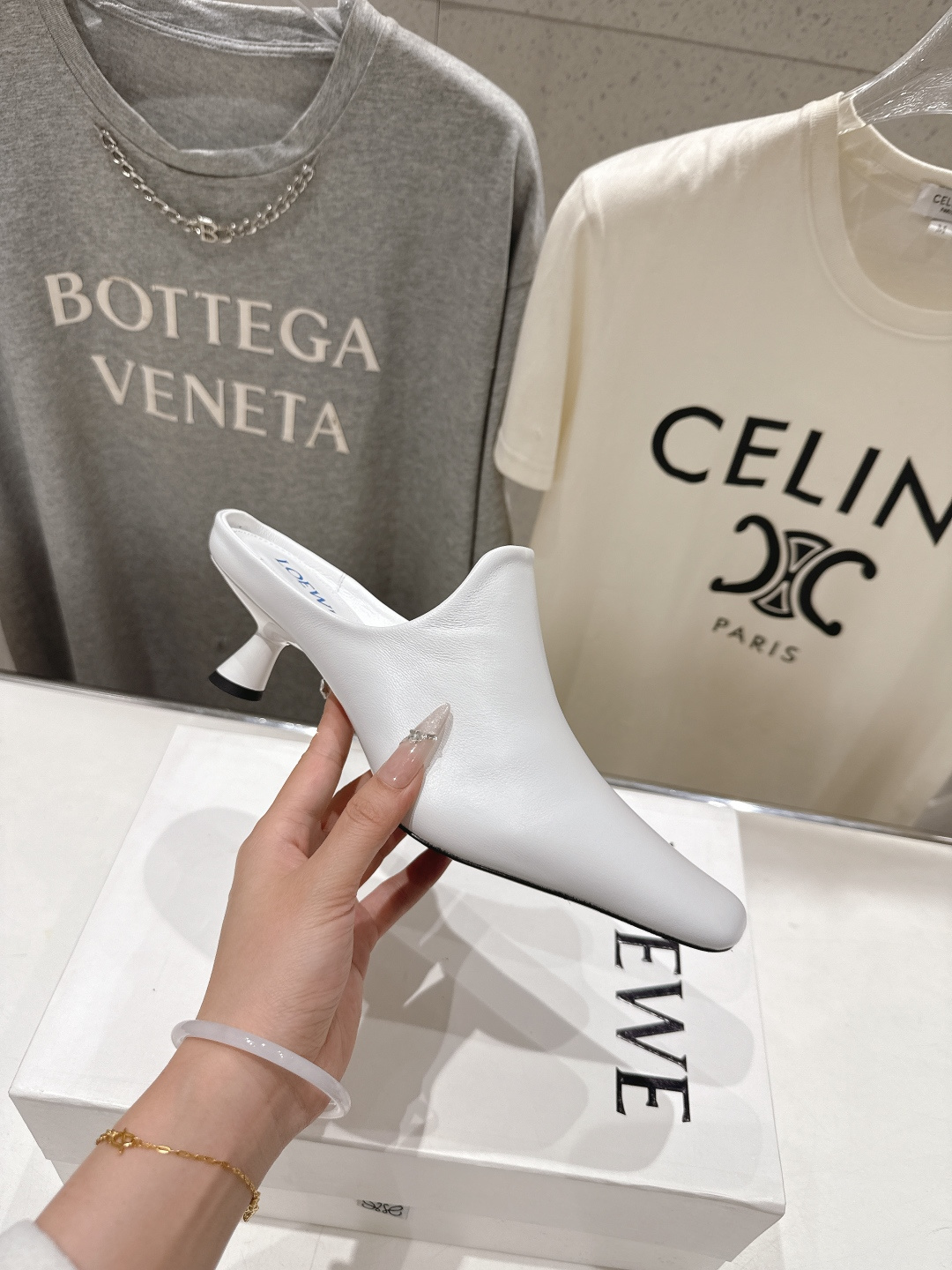 高版本出厂  LOEWE/罗意威F036 2026/ss新品复古风小牛皮高跟拖鞋穆勒鞋～小红书、外网火爆