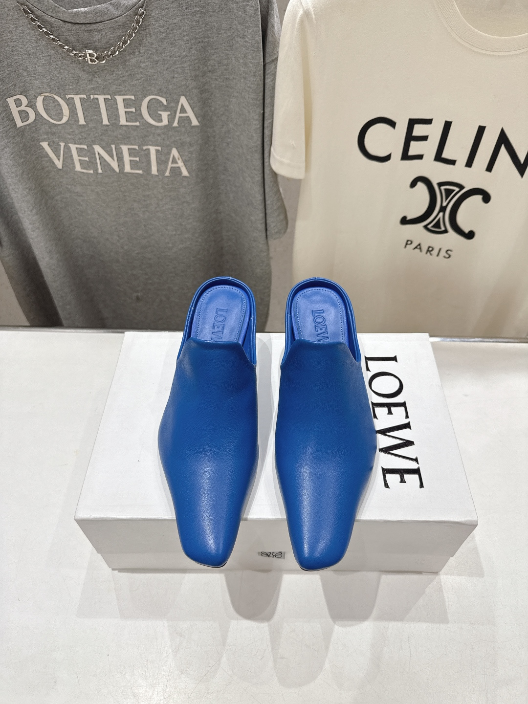 高版本出厂  LOEWE/罗意威F036 2026/ss新品复古风小牛皮高跟拖鞋穆勒鞋～小红书、外网火爆