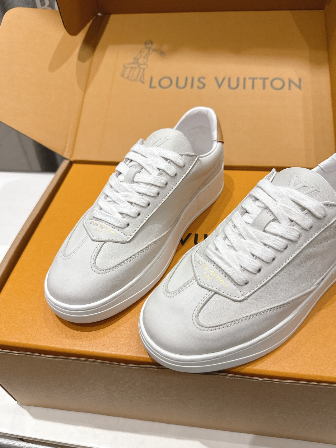 高版本出厂 情侣款  LOUIS VUITTON～LV路易威登F048 L家驴牌最新款走秀情侣款系列厚底