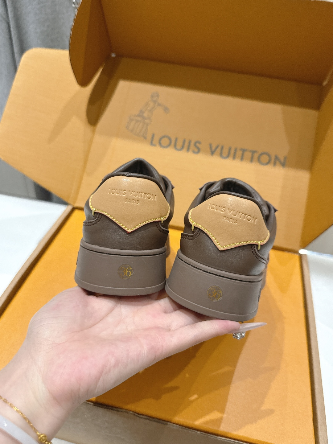 高版本出厂 情侣款  LOUIS VUITTON～LV路易威登F048 L家驴牌最新款走秀情侣款系列厚底