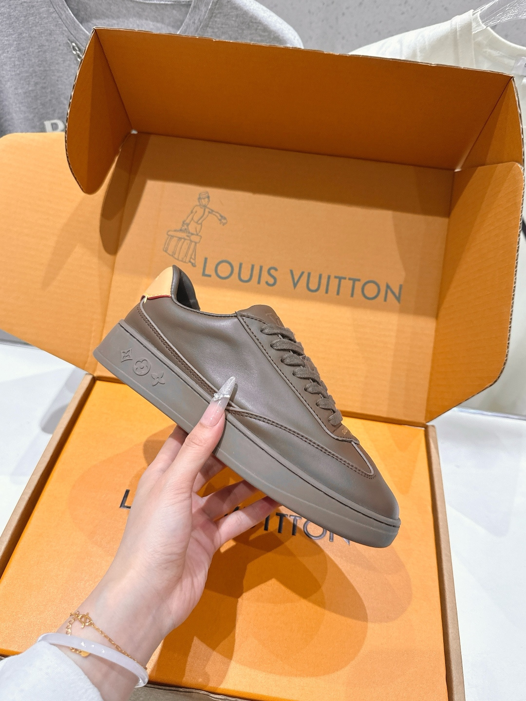 高版本出厂 情侣款  LOUIS VUITTON～LV路易威登F048 L家驴牌最新款走秀情侣款系列厚底