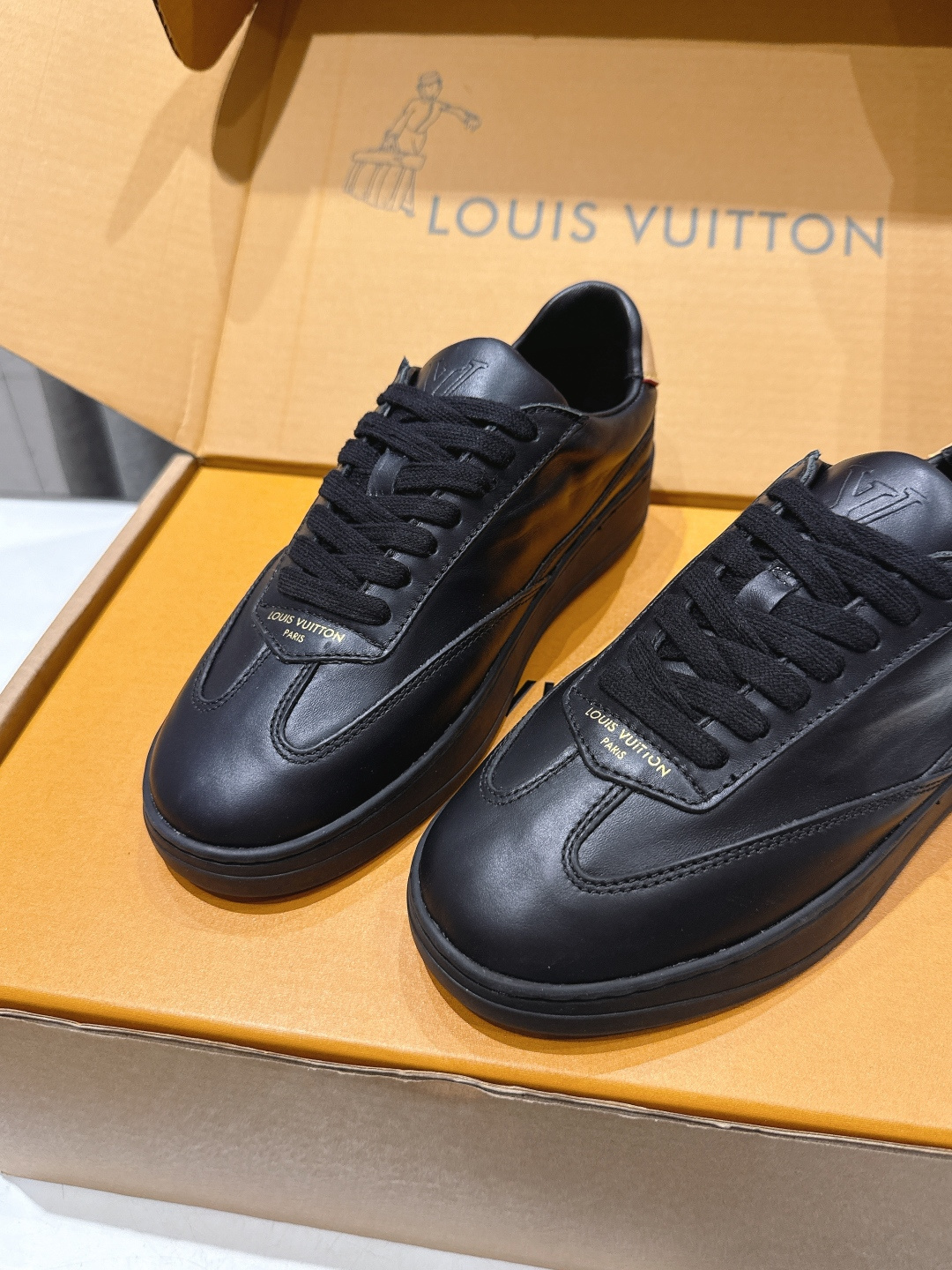 高版本出厂 情侣款  LOUIS VUITTON～LV路易威登F048 L家驴牌最新款走秀情侣款系列厚底