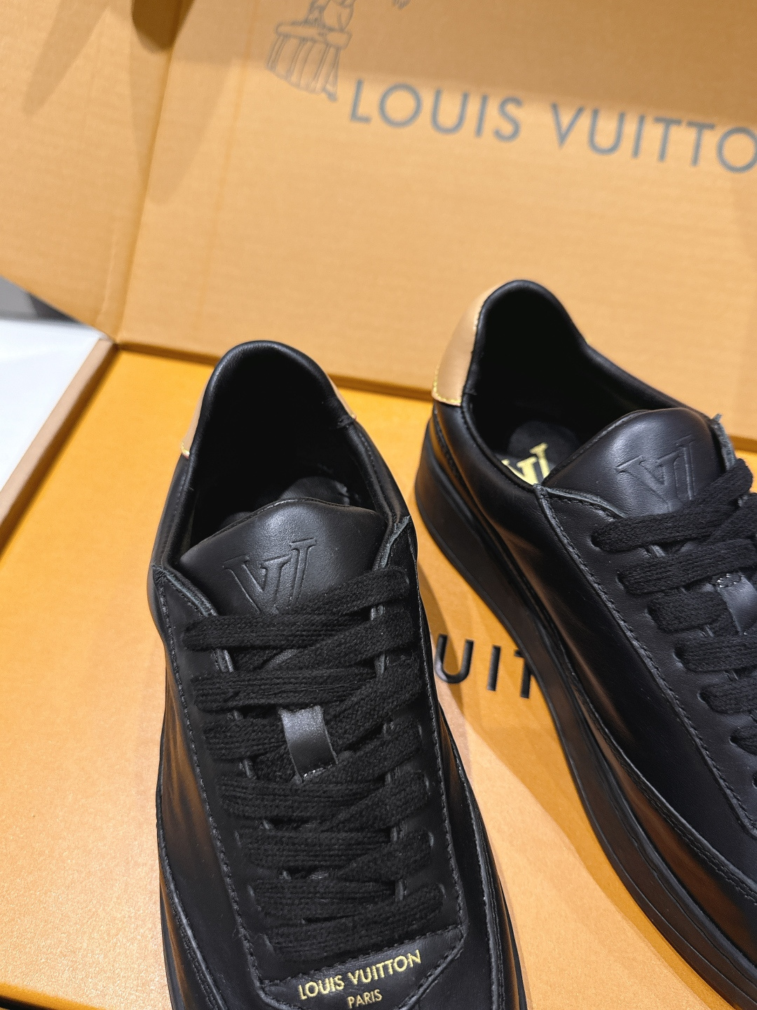 高版本出厂 情侣款  LOUIS VUITTON～LV路易威登F048 L家驴牌最新款走秀情侣款系列厚底