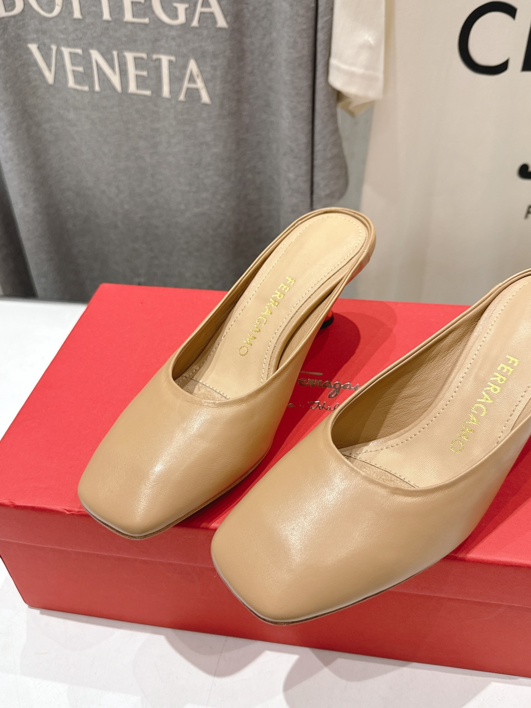 高版本出厂  FERRAGAMO/菲拉格慕F065  26ss夏季新款高跟半包拖鞋菲拉格慕今期高频曝光的