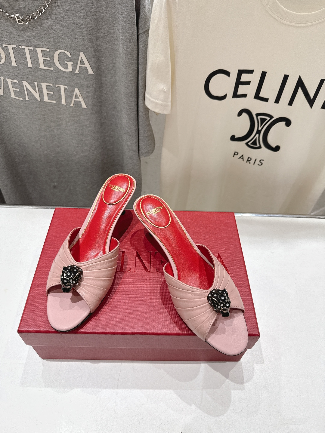高版本出厂  ～New～顶级制作·Valentino*·华伦天奴〰️2026ss官方同步夏季走秀新款高跟