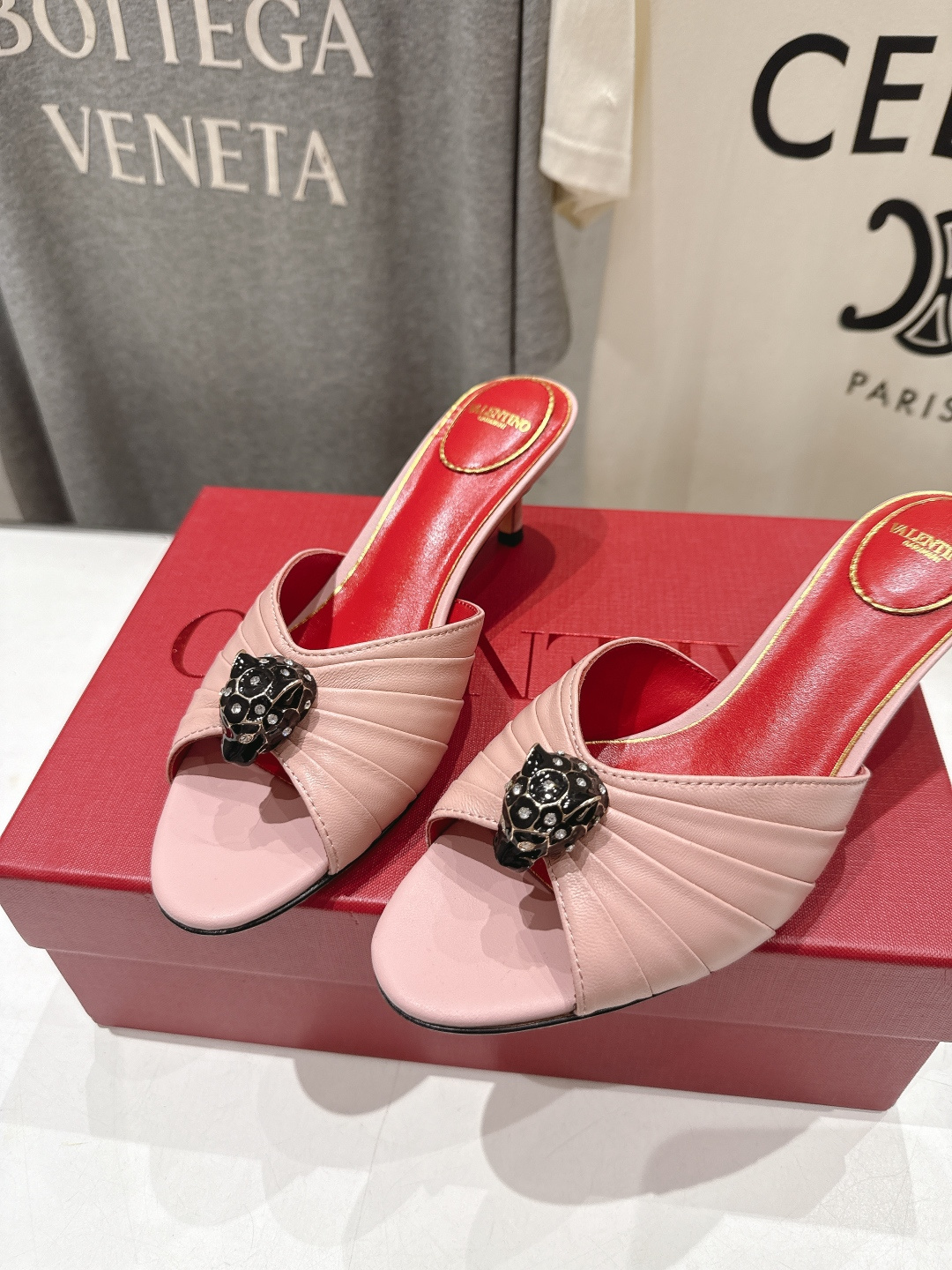 高版本出厂  ～New～顶级制作·Valentino*·华伦天奴〰️2026ss官方同步夏季走秀新款高跟