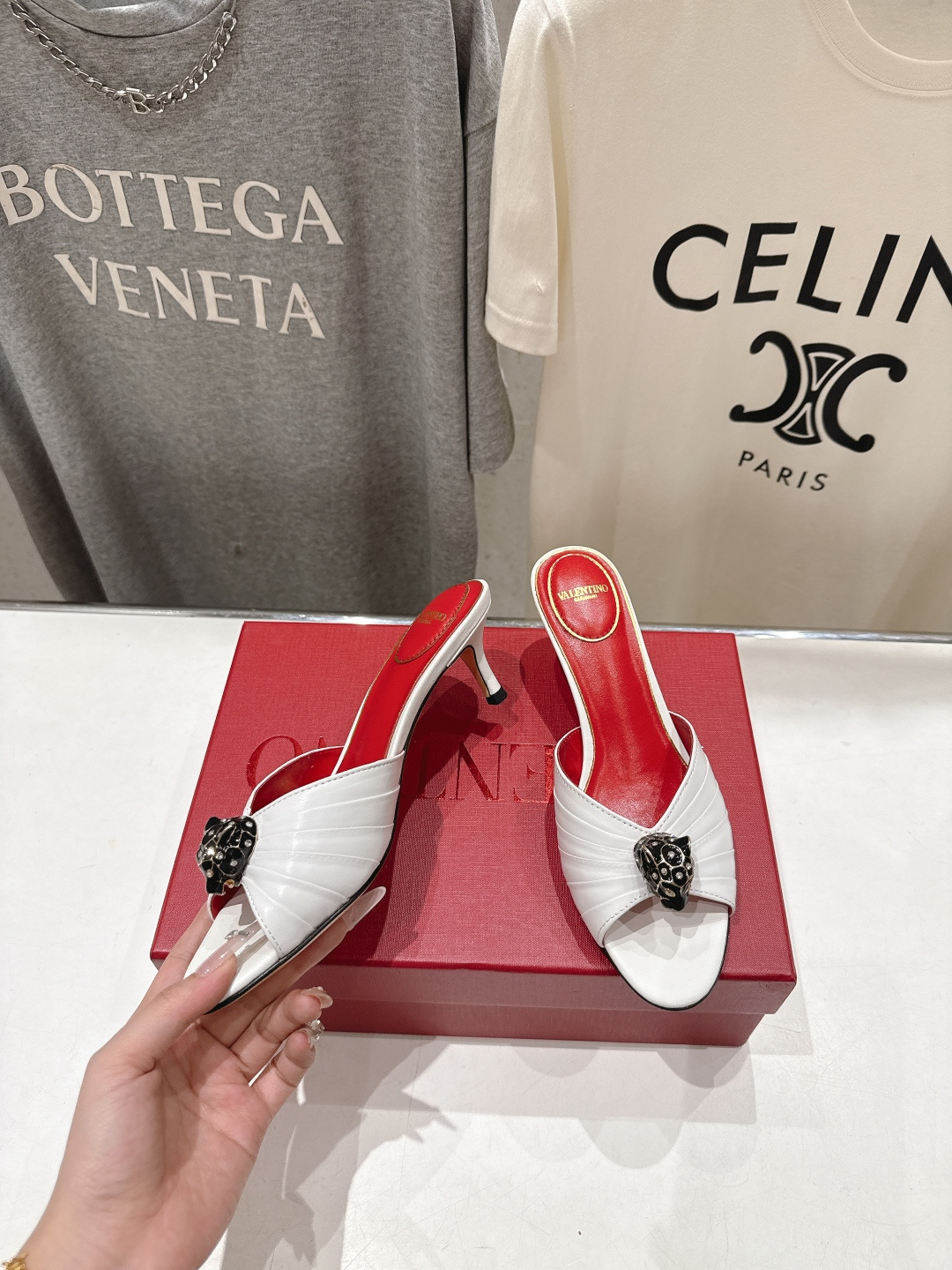 高版本出厂  ～New～顶级制作·Valentino*·华伦天奴〰️2026ss官方同步夏季走秀新款高跟