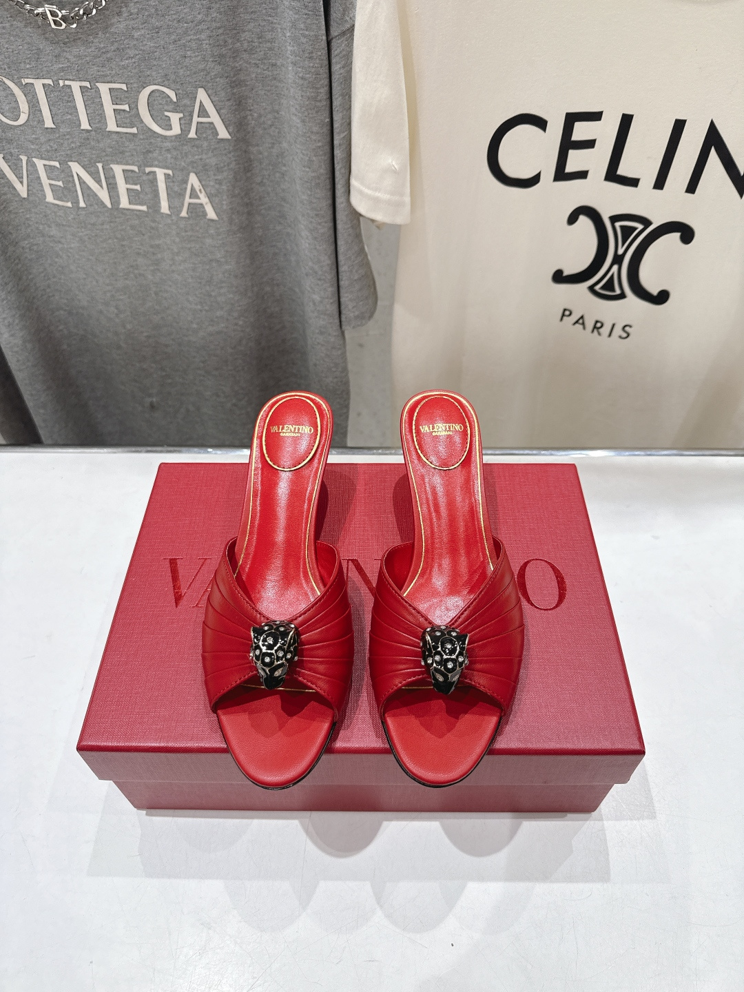 高版本出厂  ～New～顶级制作·Valentino*·华伦天奴〰️2026ss官方同步夏季走秀新款高跟