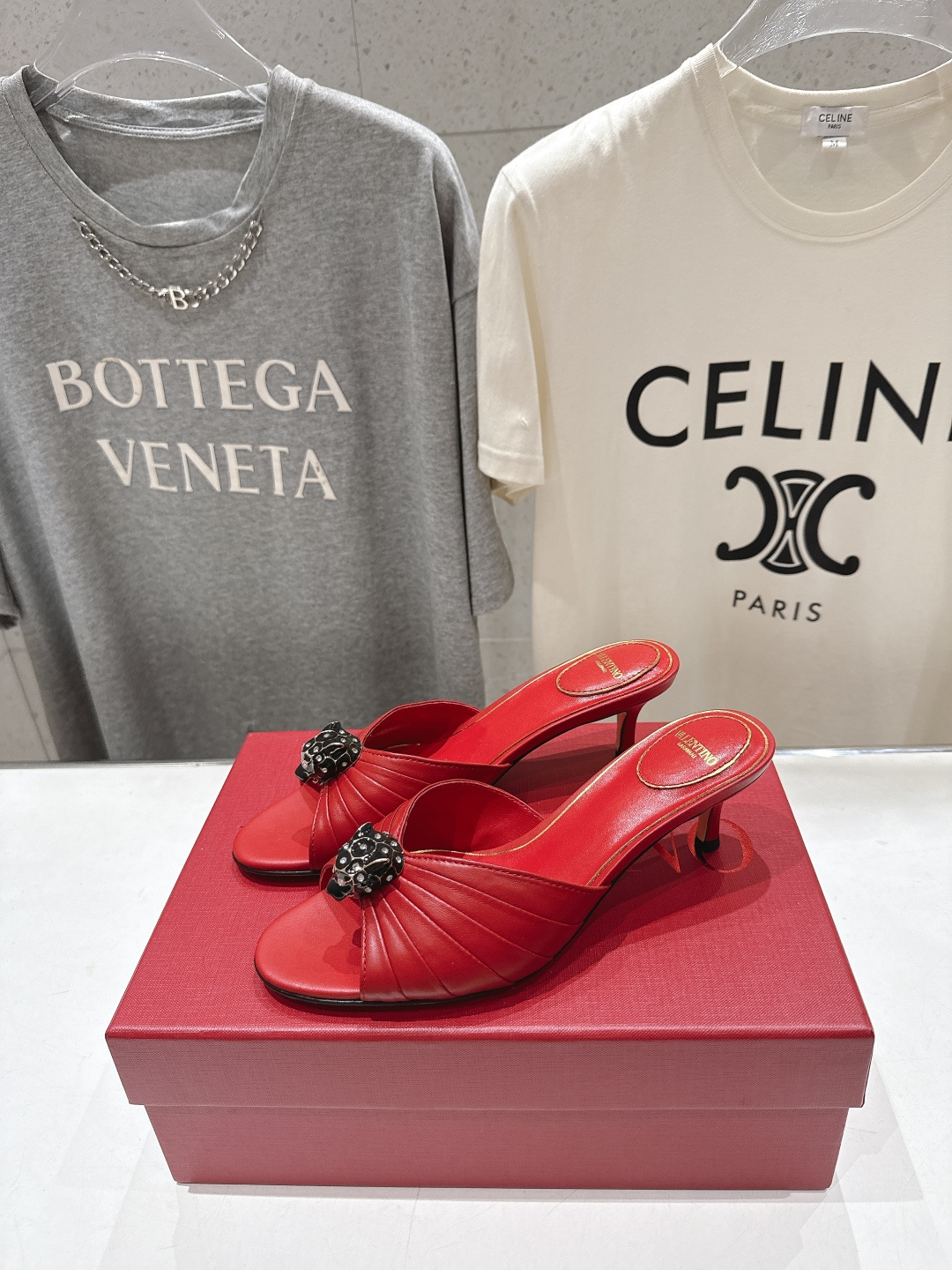 高版本出厂  ～New～顶级制作·Valentino*·华伦天奴〰️2026ss官方同步夏季走秀新款高跟