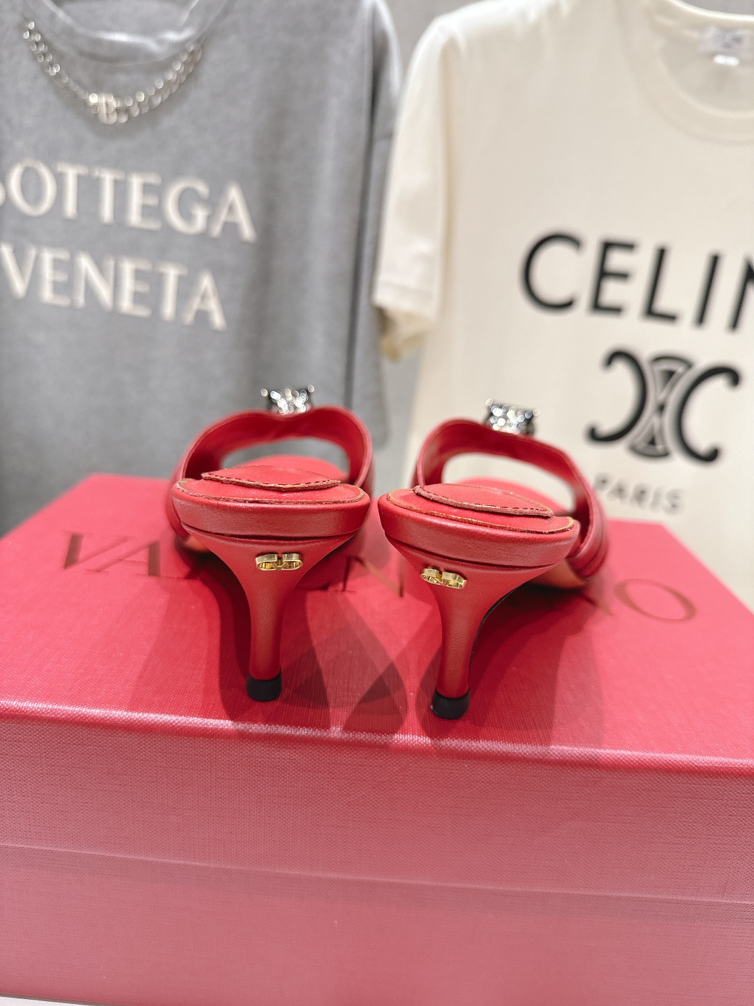 高版本出厂  ～New～顶级制作·Valentino*·华伦天奴〰️2026ss官方同步夏季走秀新款高跟