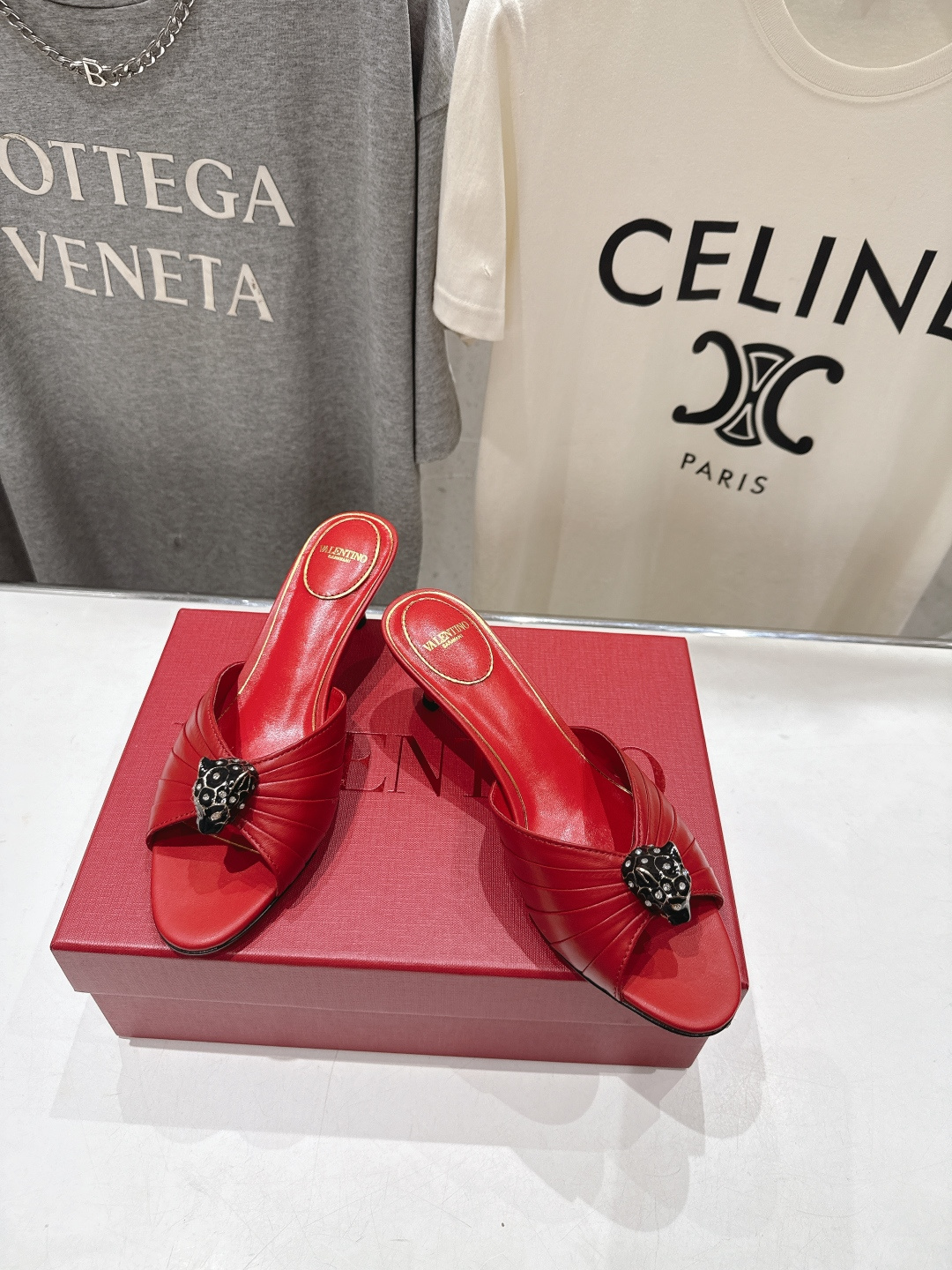 高版本出厂  ～New～顶级制作·Valentino*·华伦天奴〰️2026ss官方同步夏季走秀新款高跟