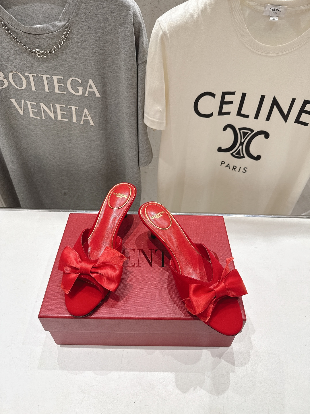 高版本出厂  ～New～顶级制作·Valentino*·华伦天奴〰️2026ss官方同步夏季走秀新款高跟