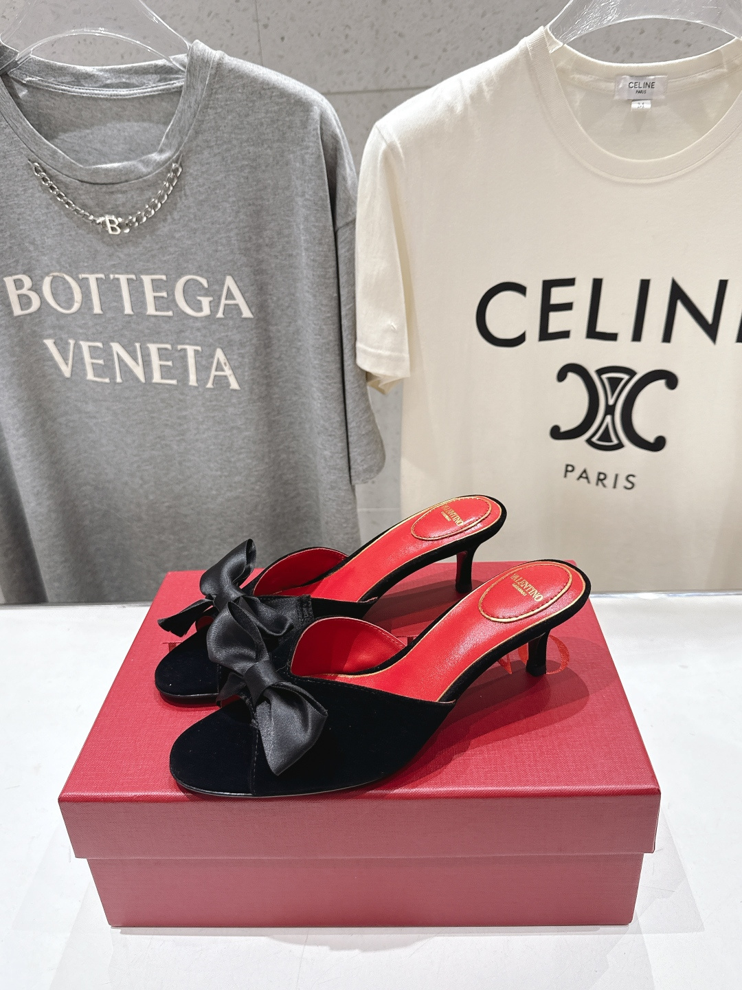 高版本出厂  ～New～顶级制作·Valentino*·华伦天奴〰️2026ss官方同步夏季走秀新款高跟