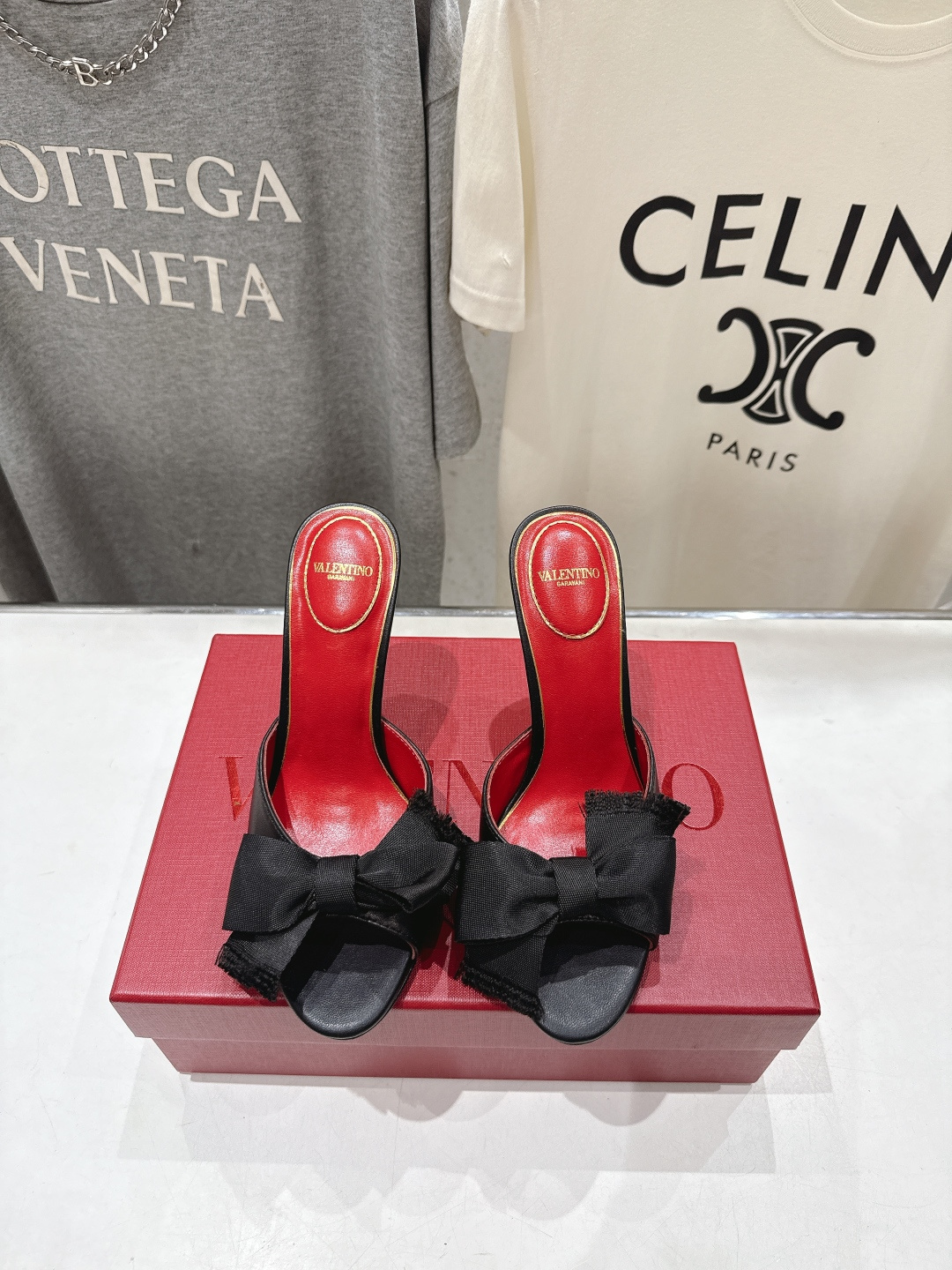 高版本出厂  ～New～顶级制作·Valentino*·华伦天奴〰️2026ss官方同步夏季走秀新款高跟