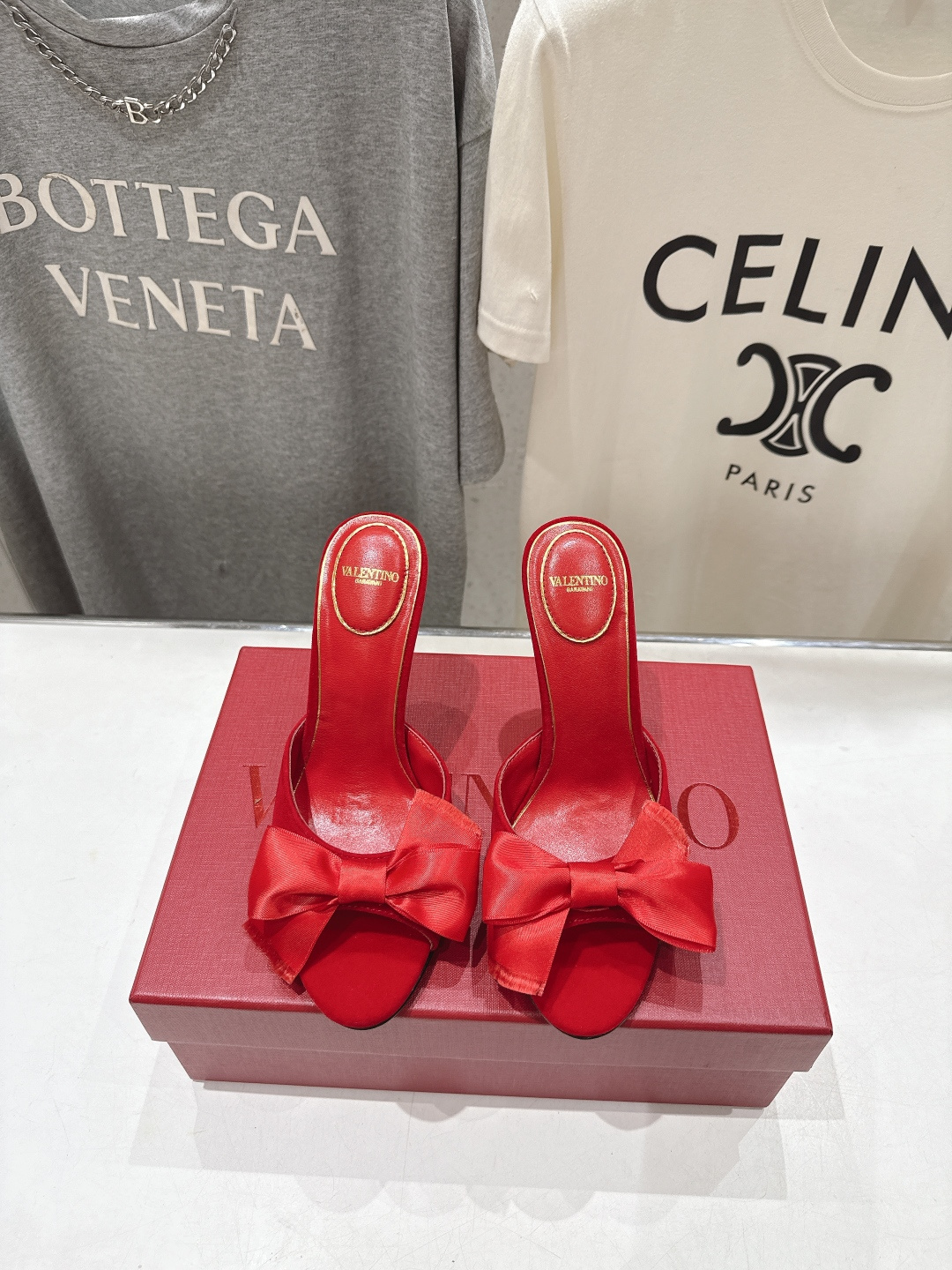 高版本出厂  ～New～顶级制作·Valentino*·华伦天奴〰️2026ss官方同步夏季走秀新款高跟