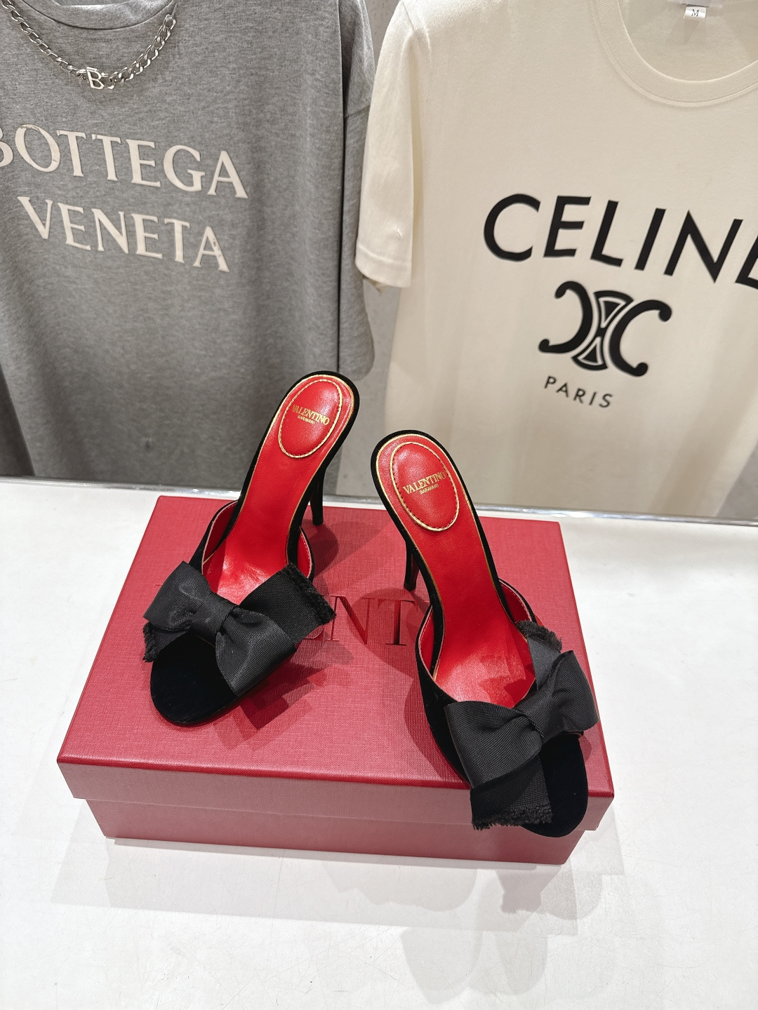 高版本出厂  ～New～顶级制作·Valentino*·华伦天奴〰️2026ss官方同步夏季走秀新款高跟