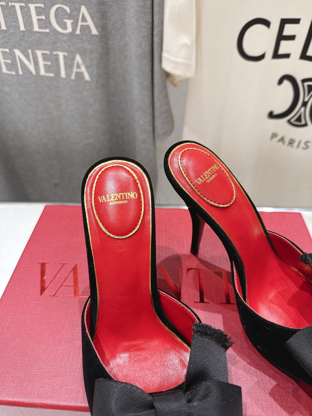 高版本出厂  ～New～顶级制作·Valentino*·华伦天奴〰️2026ss官方同步夏季走秀新款高跟