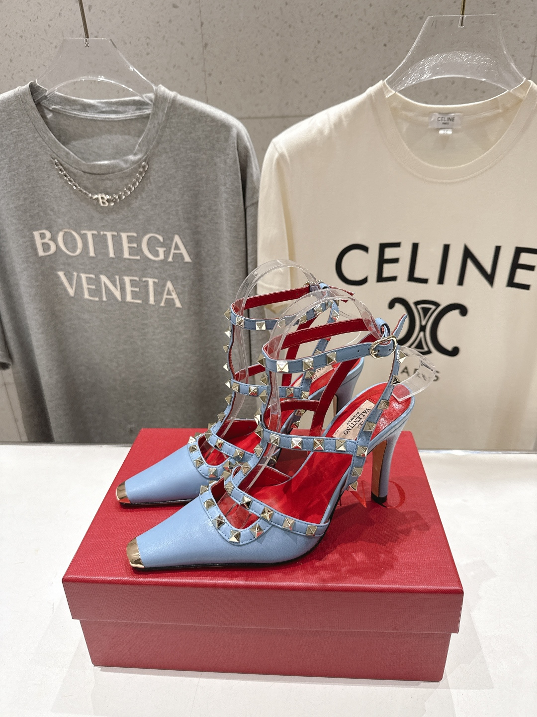高版本出厂  ～New～顶级制作·Valentino*·华伦天奴〰️2026ss官方同步夏季走秀新款高跟