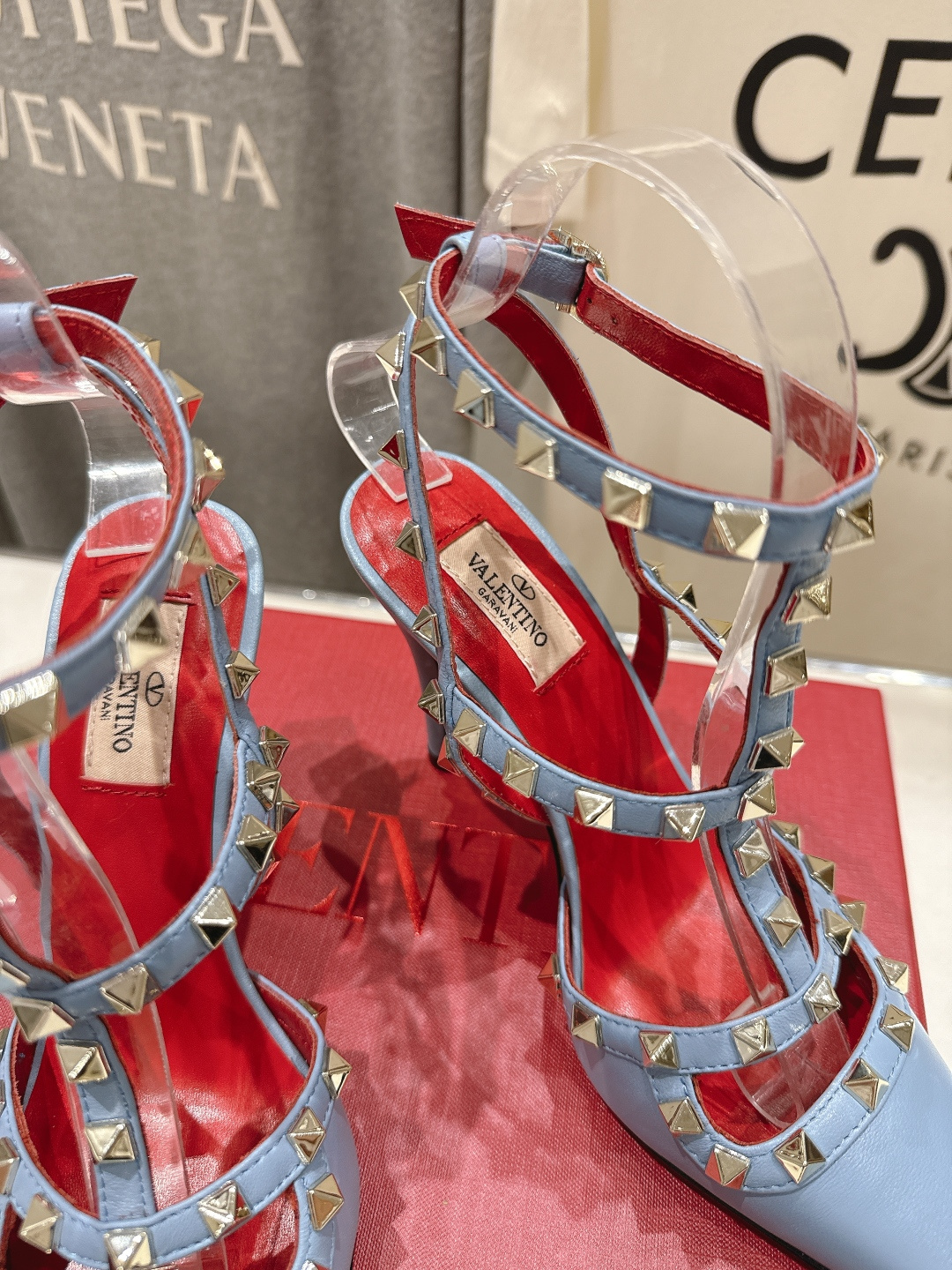 高版本出厂  ～New～顶级制作·Valentino*·华伦天奴〰️2026ss官方同步夏季走秀新款高跟